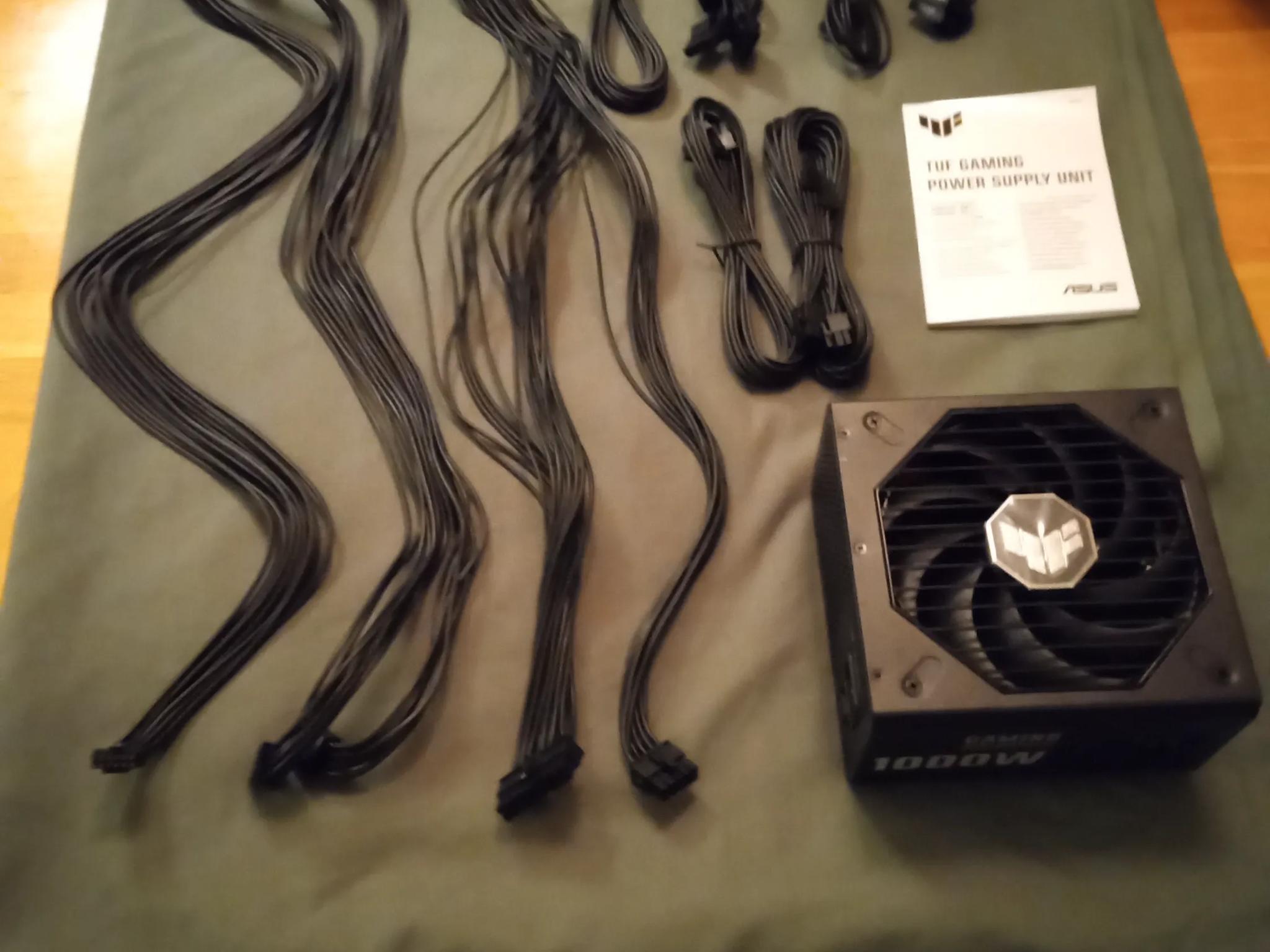 ASUS TUF 1000w gold like new used lightly.