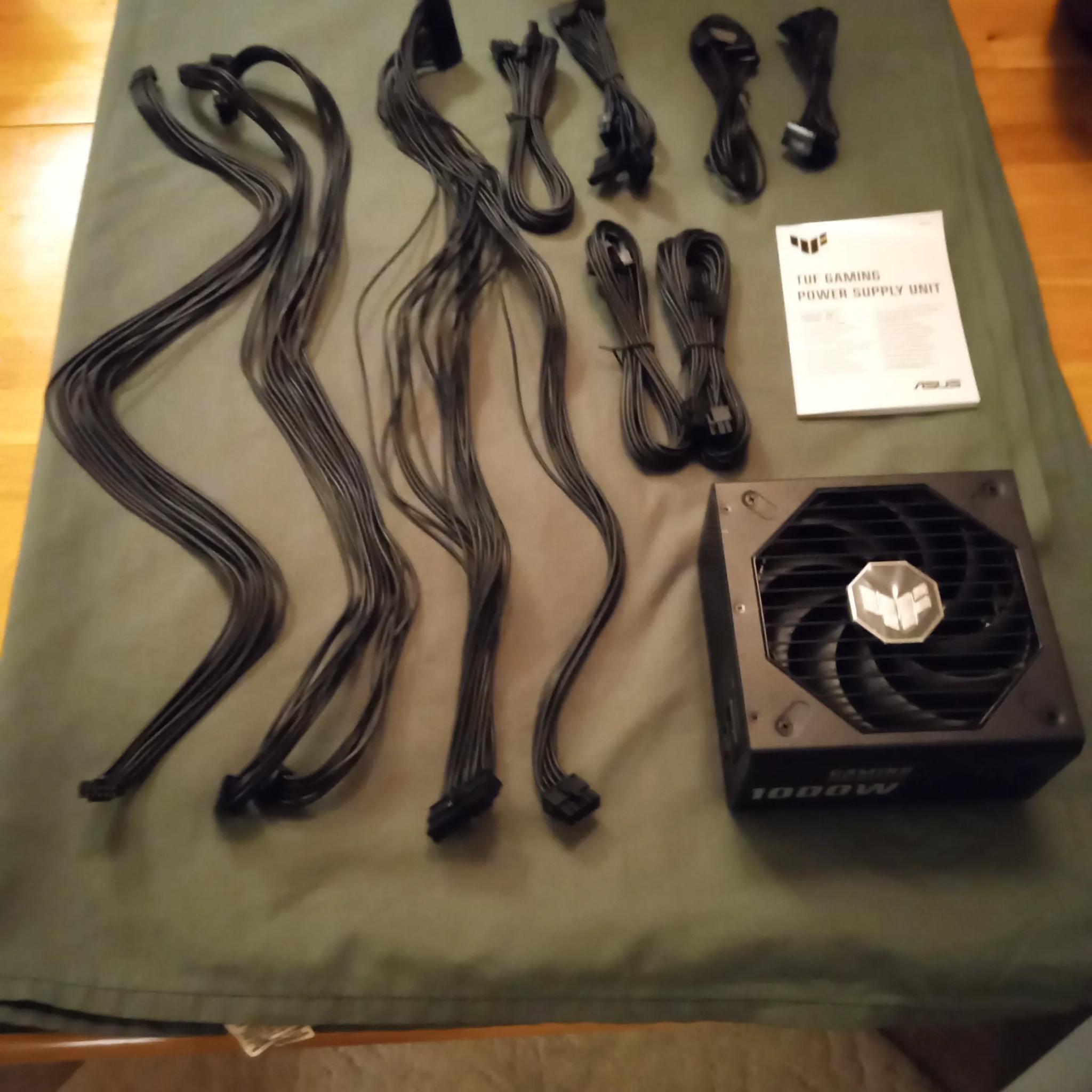 ASUS TUF 1000w gold like new used lightly.