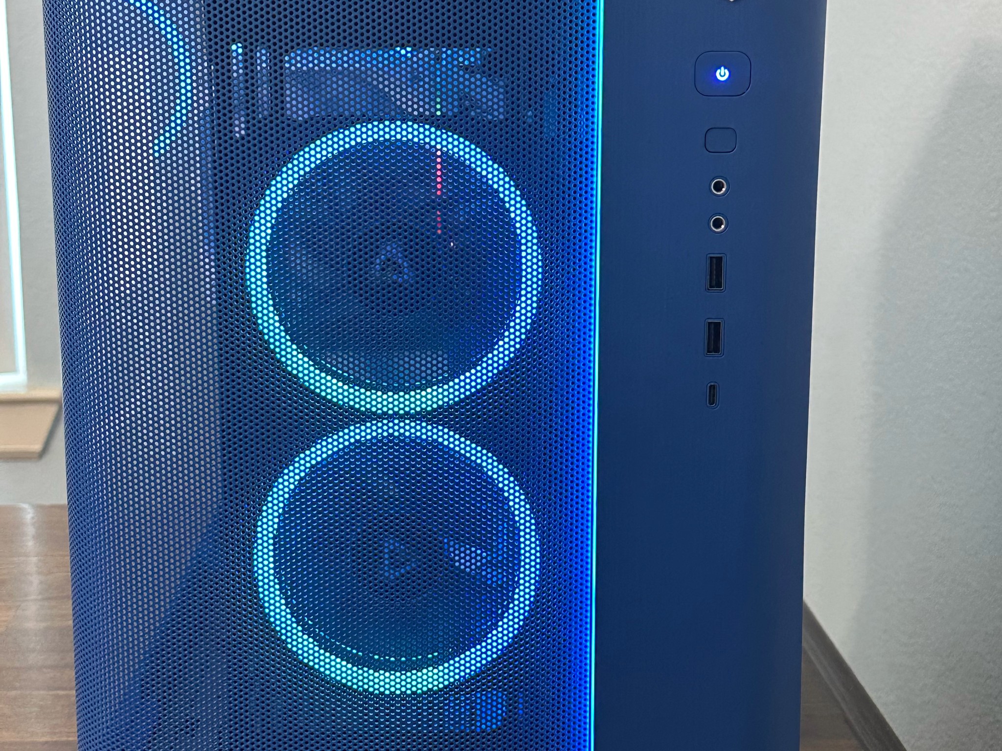 Captain America Gaming PC AMD Ryzen 12 threads NVIDIA 5060 16GB DDR5 RAM 1TB SSD