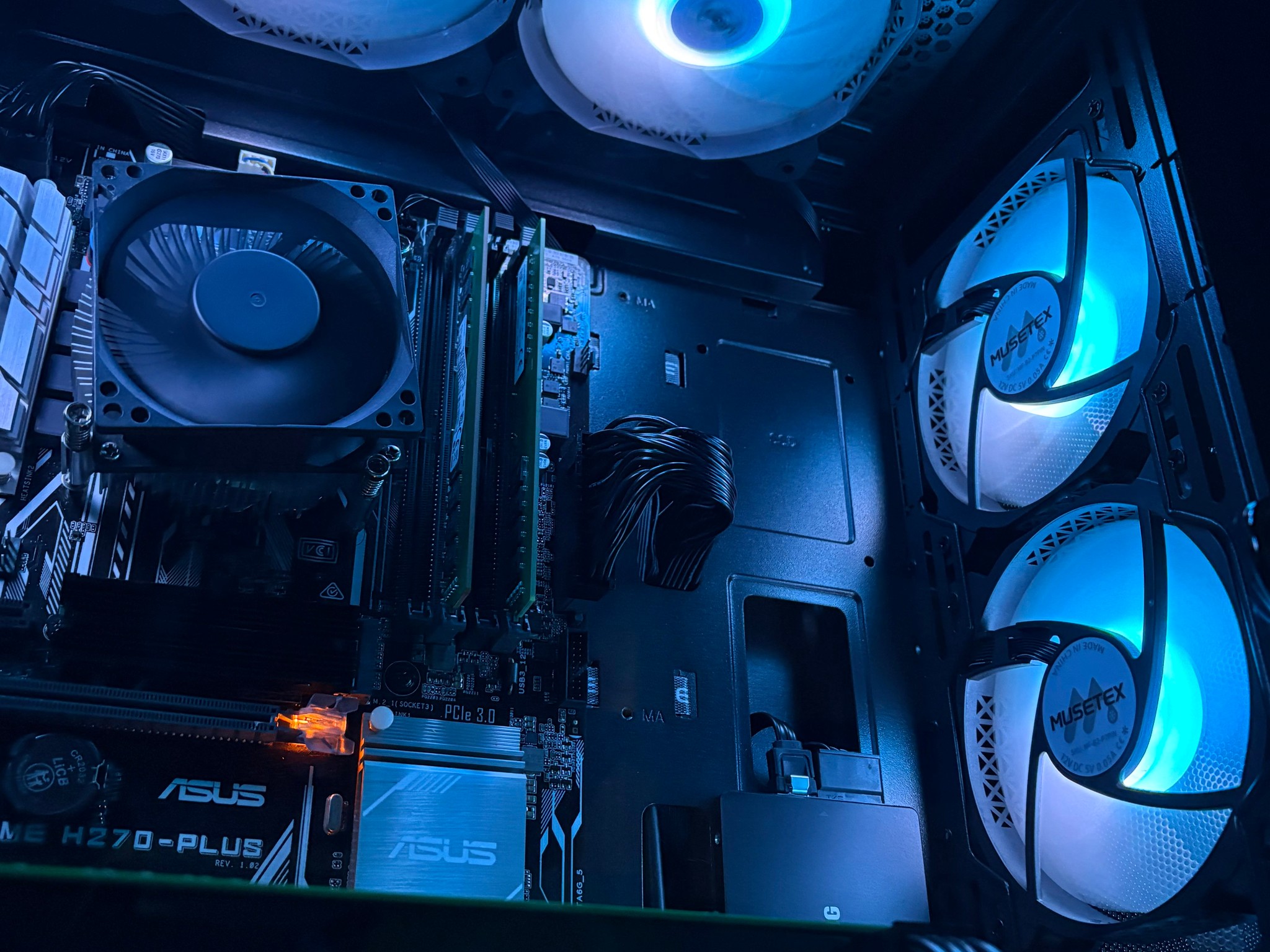 Custom PC - Intel i7-7700 | GTX 1070 | 32GB DDR4 | 256GB NVMe + 500GB SATA SSD | WIFI + BT | Win11
