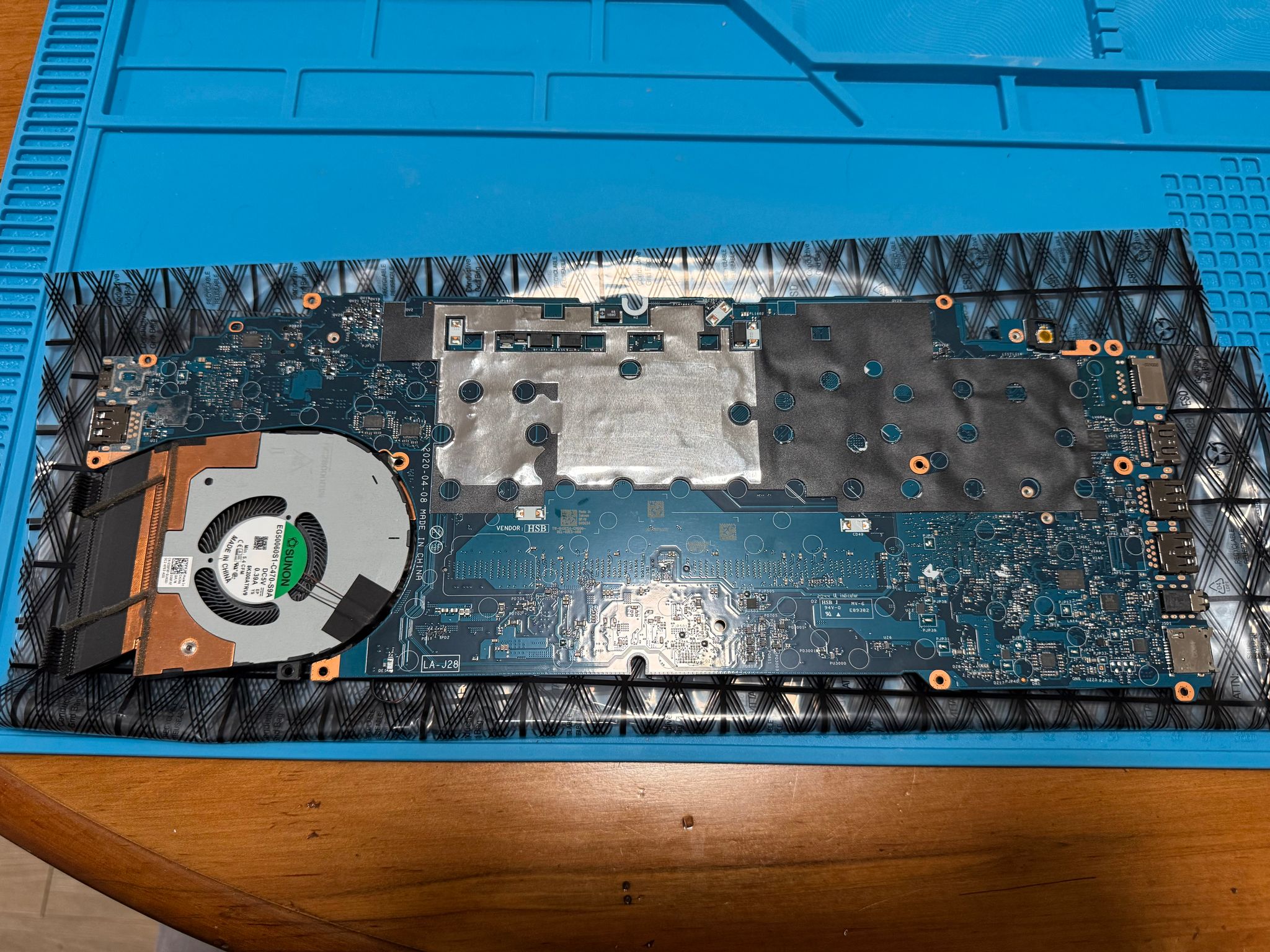 Dell 45C54 LA-J282P for Latitude 5511/Precision 3551