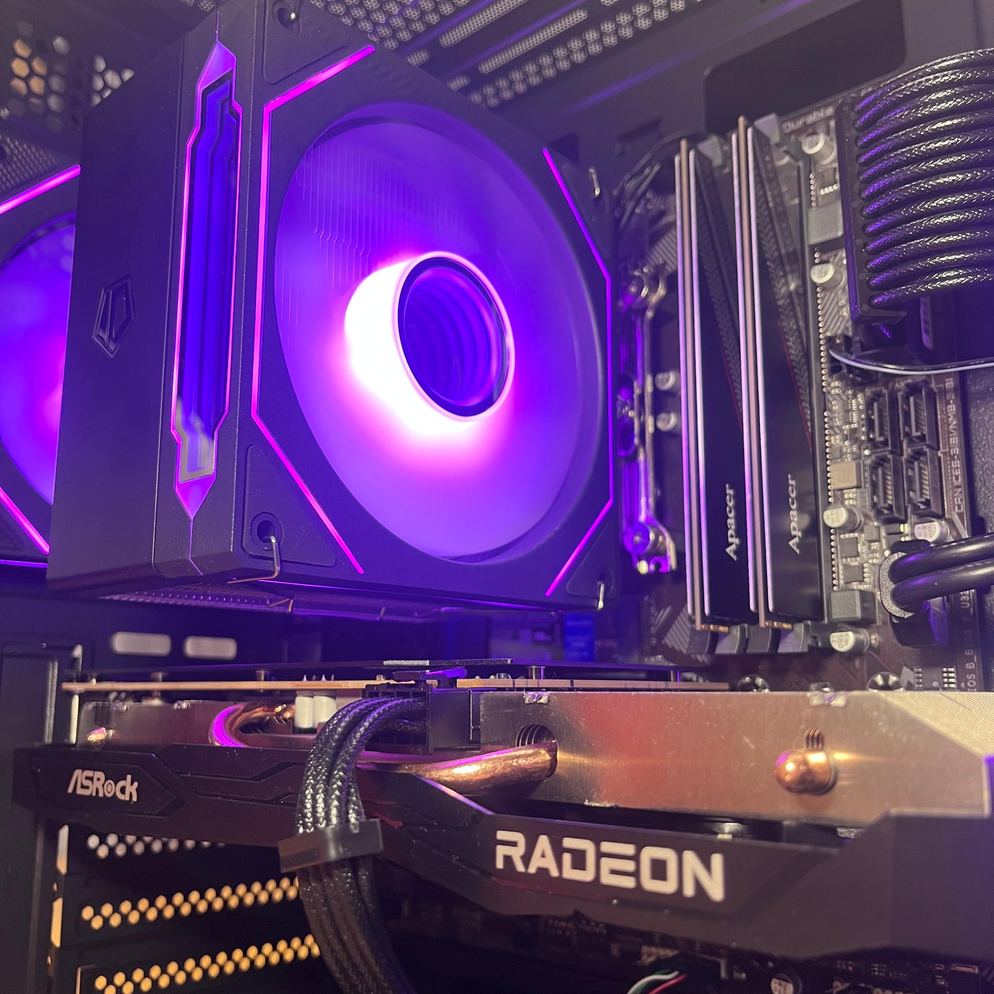 RX 6600 | i5 10400F | 16GB RAM | Gaming PC
