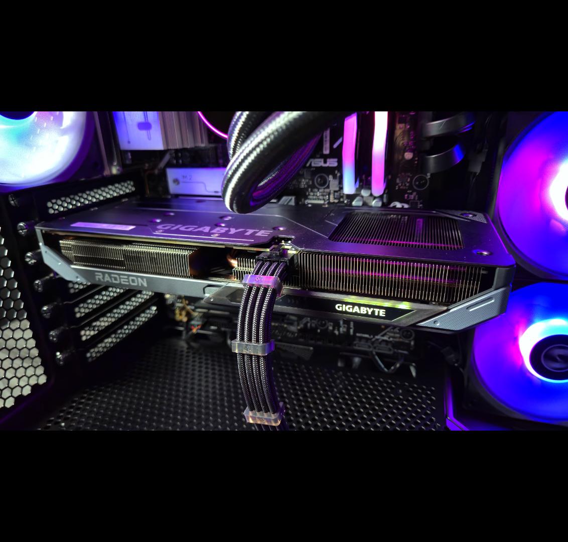 1440p Gaming PC - RX 9060 XT 16GB - Ryzen 7600X - 32GB DDR5 6000MHz CL30 - Gen4 NVMe - Custom