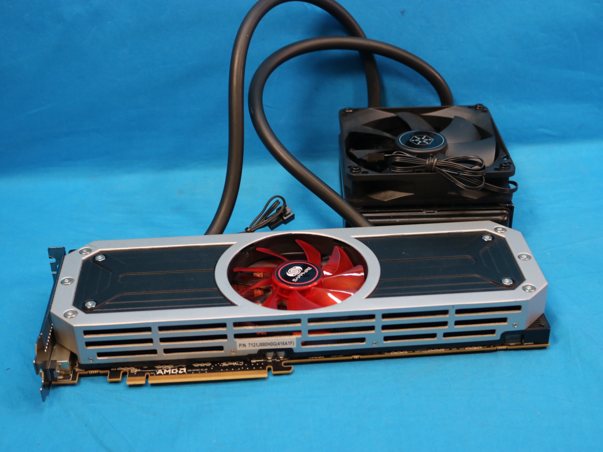 Sapphire AMD Radeon R9 295X2 8GB GDDR5 PCIe 3.0 x16 Desktop GPU - 4084642757