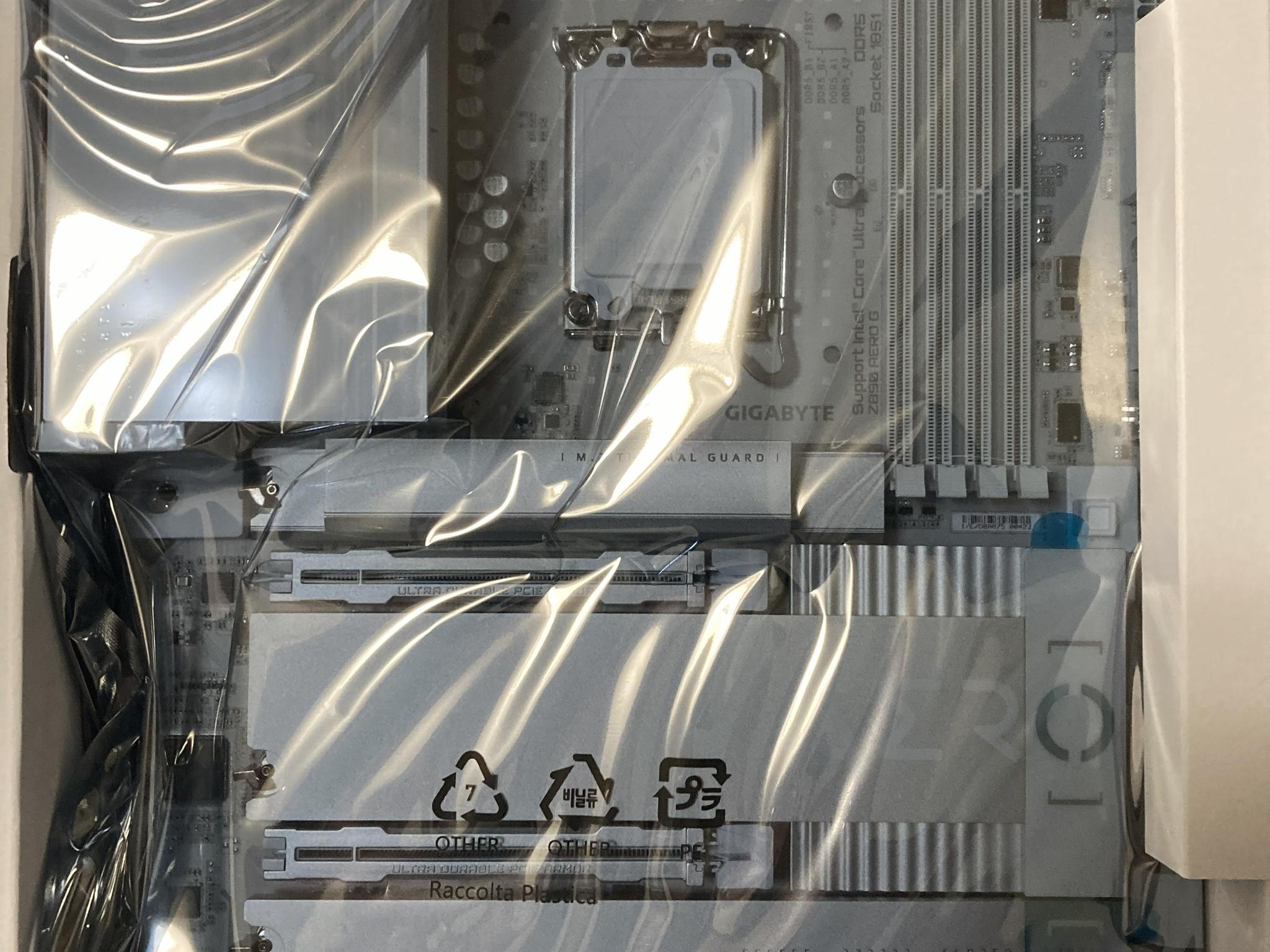 Brand New Gigabyte Z890 AERO G Motherboard