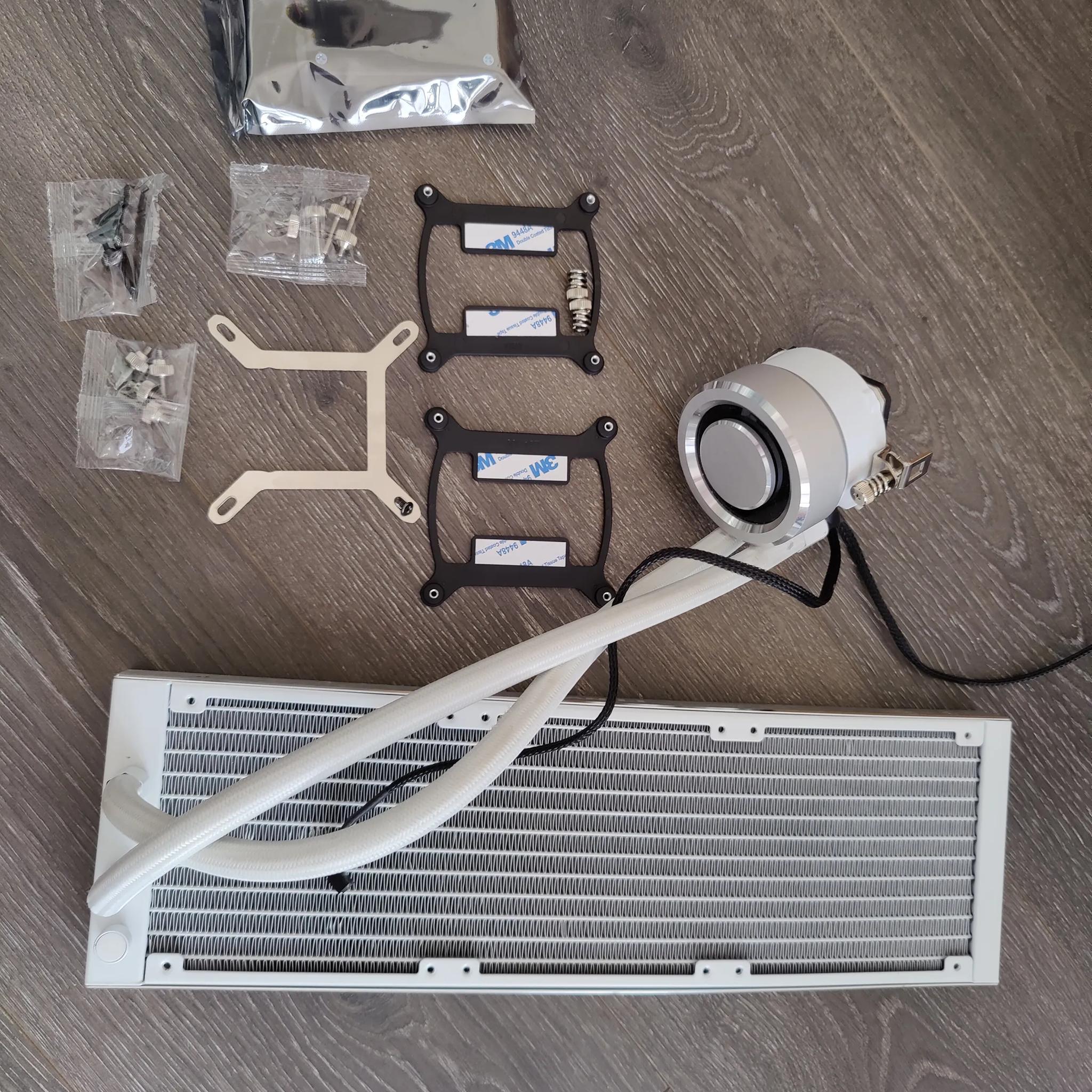 Lian Li Galahad Uni SLI 360