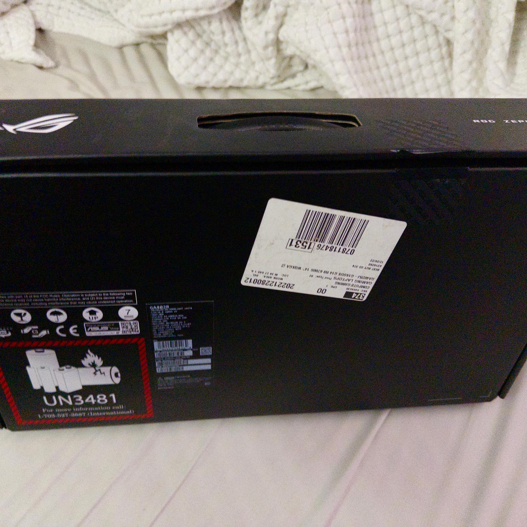 ASUS ROG Zephyrus G14 14" Gaming Laptop, Ryzen 9 6900HS, RX 6700S, 16GB RAM, 1TB SSD, White, (2022)