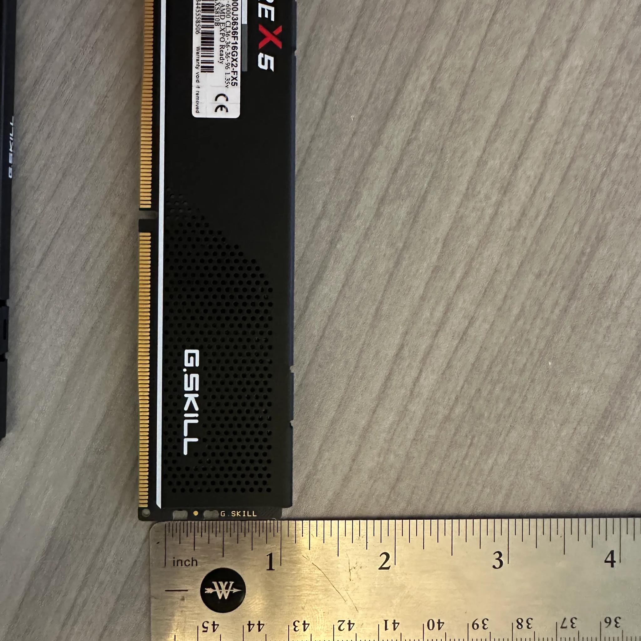AMD Ryzen 7 7800X3D + 32GB DDR5-6000 CL36 G.Skill Flare X5 RAM Bundle