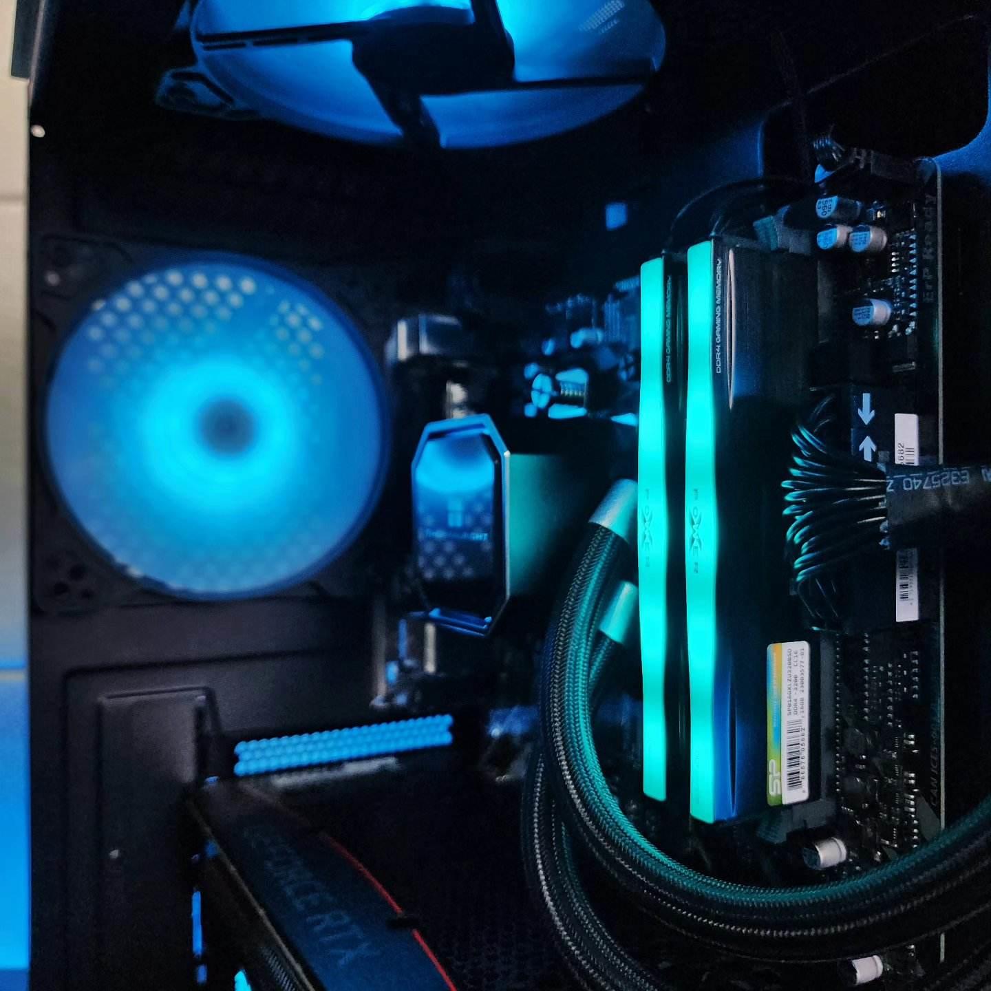 💙🖤💙 EVGA RTX 3070 XC3 // AMD Ryzen 7 5700G // Zenith RGB 32GB 3200MHz