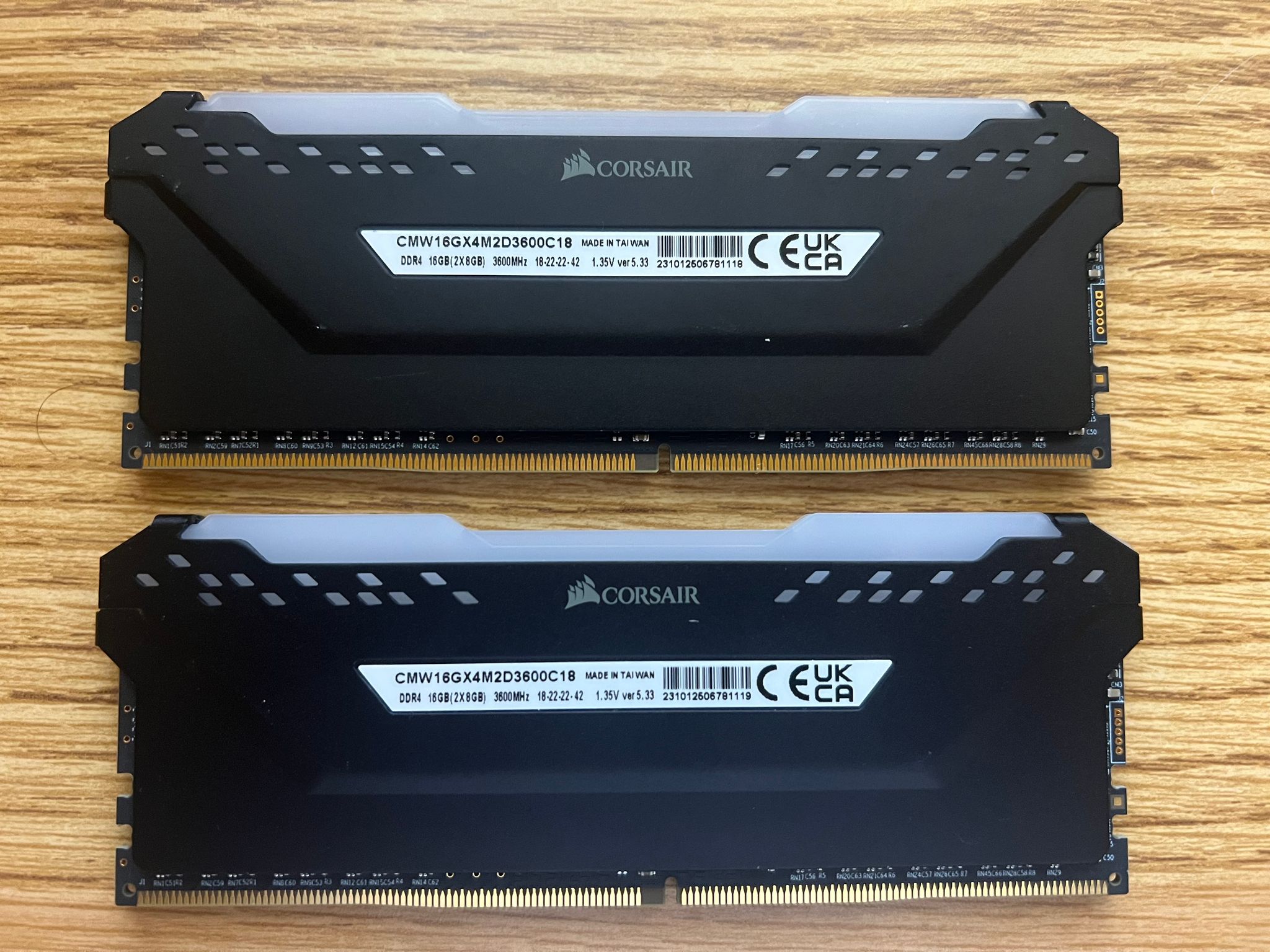 16GB (2x8GB) DDR4-3600MHz CL18 Corsair Vengeance RGB PRO RAM Memory