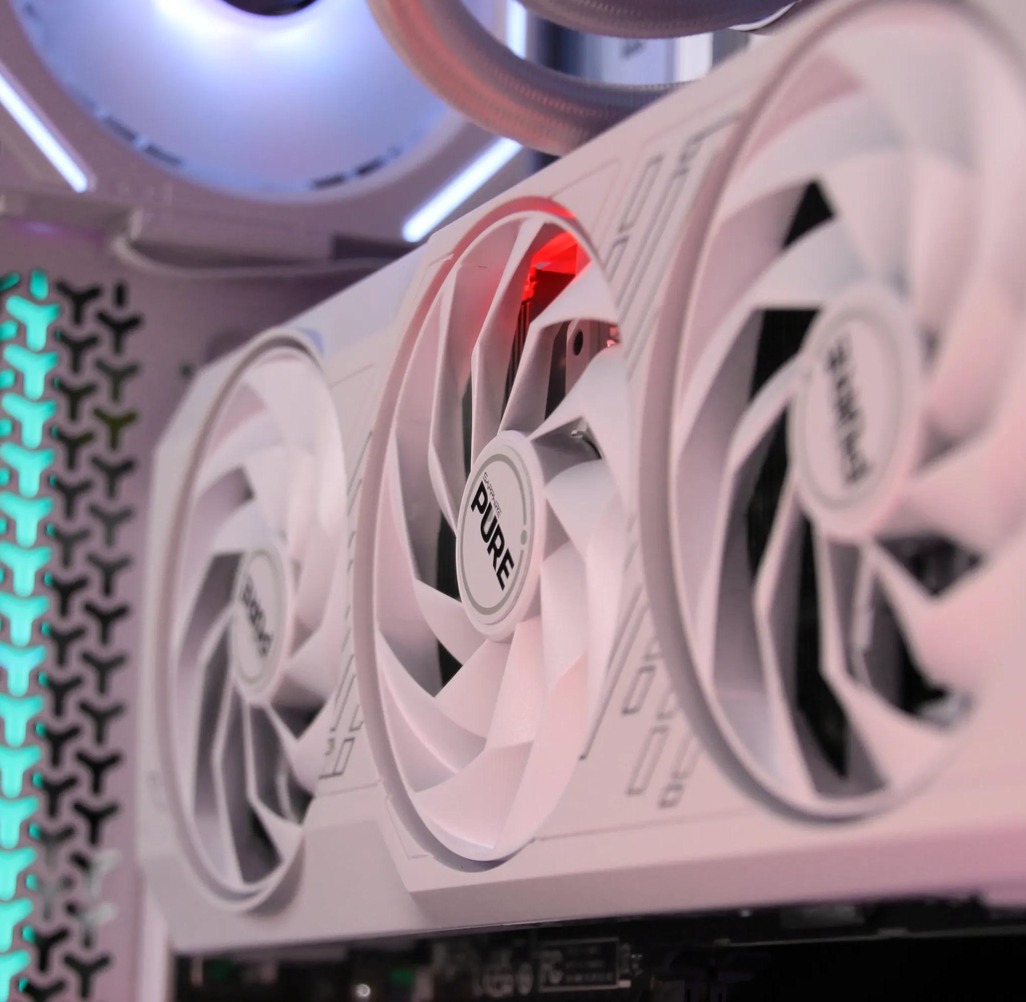 𝙊𝙈𝙀𝙂𝘼 // Ryzen 5 7500F, RX 7900 GRE // Upper Mid-Range Gaming PC