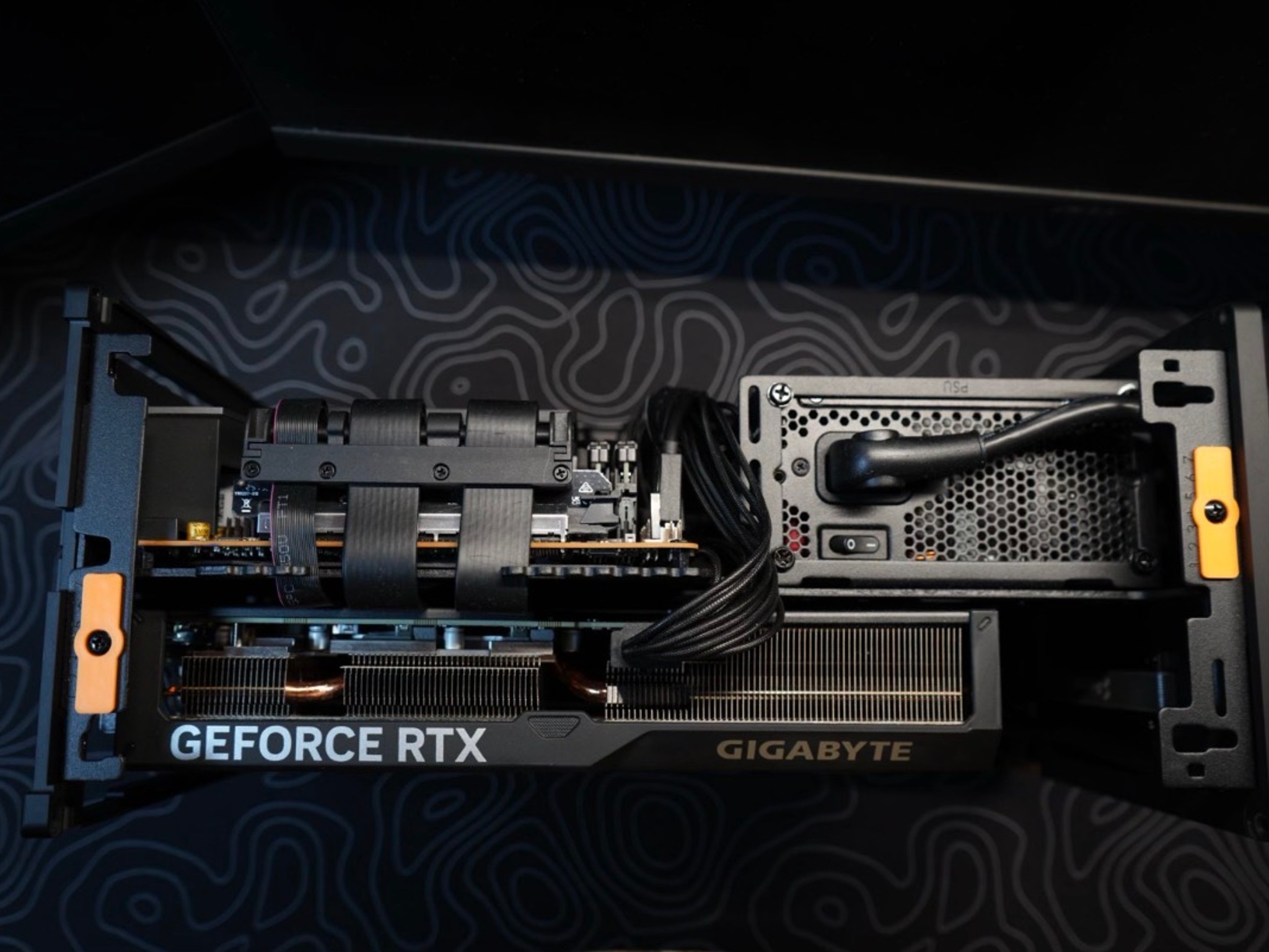 GAMING ITX PC (i9 12900kf, RTX 4070 Super)