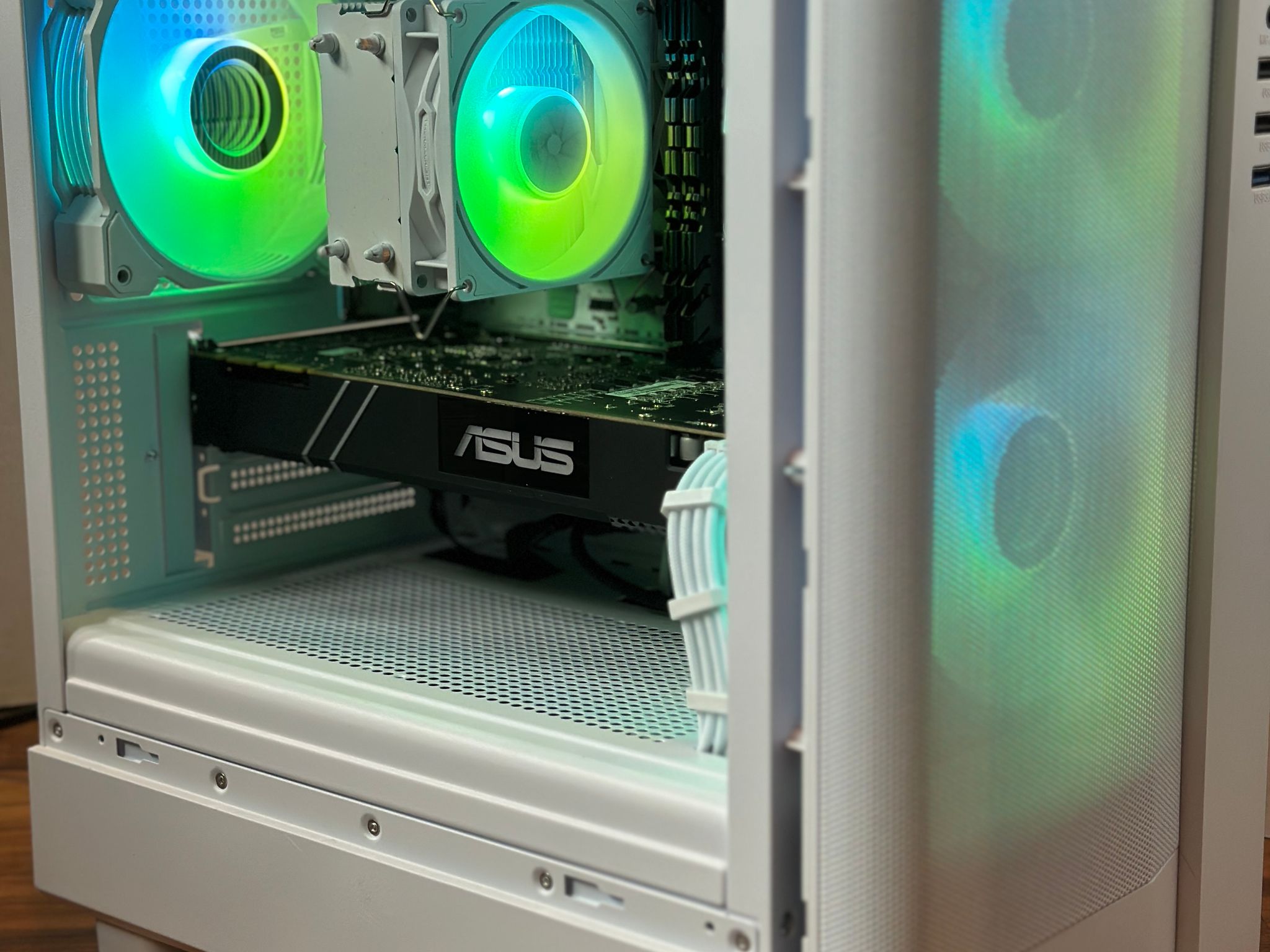 GTX 1080 | Ryzen 5 3500x | 16GB DDR4 | 1.26TB | Win 11 | Office 2024 | FREE SHIP | 1080p Gaming PC