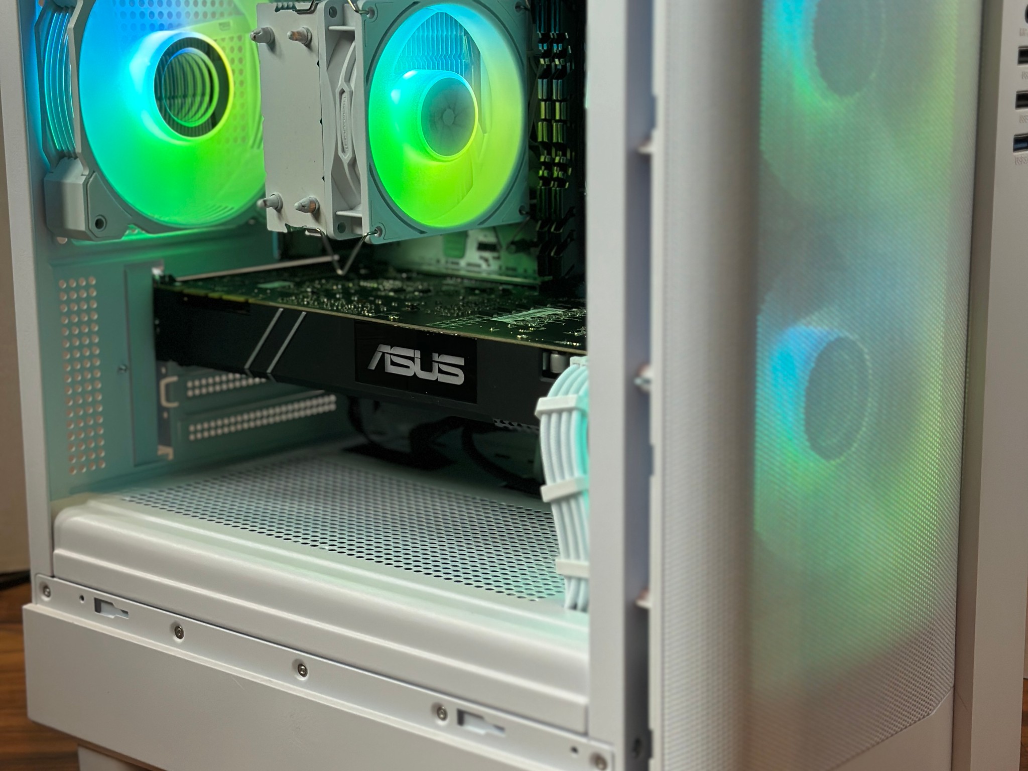 GTX 1080 | Ryzen 5 3500x | 16GB DDR4 | 1.26TB | Win 11 | Office 2024 | FREE SHIP | 1080p Gaming PC