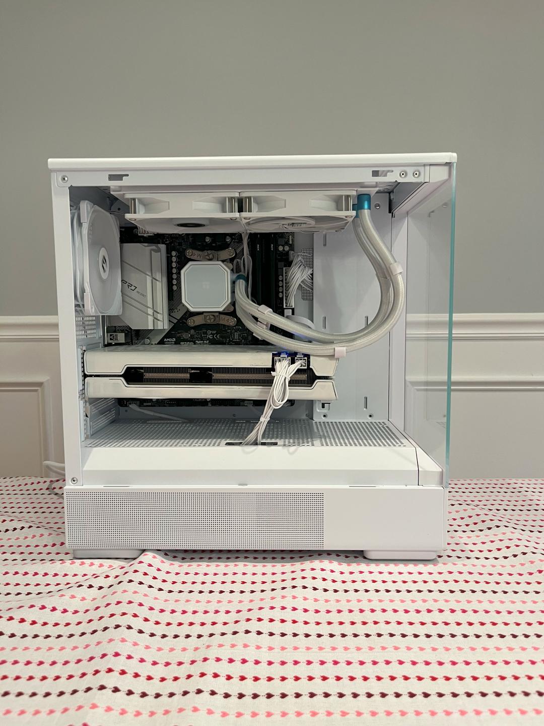 ❄️WINTER SALE❄️ Gaming PC | Ryzen 7 5700x | RX 5700 XT | 32 GBs RAM |