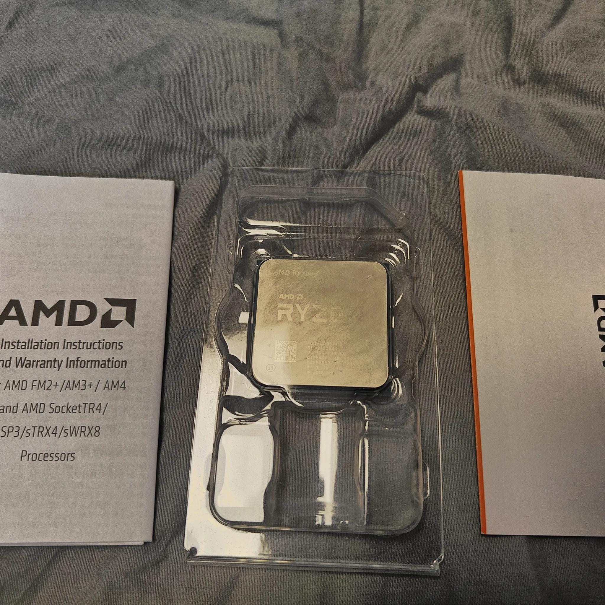 AMD Ryzen 7 3700X 8-Core 16-Thread CPU