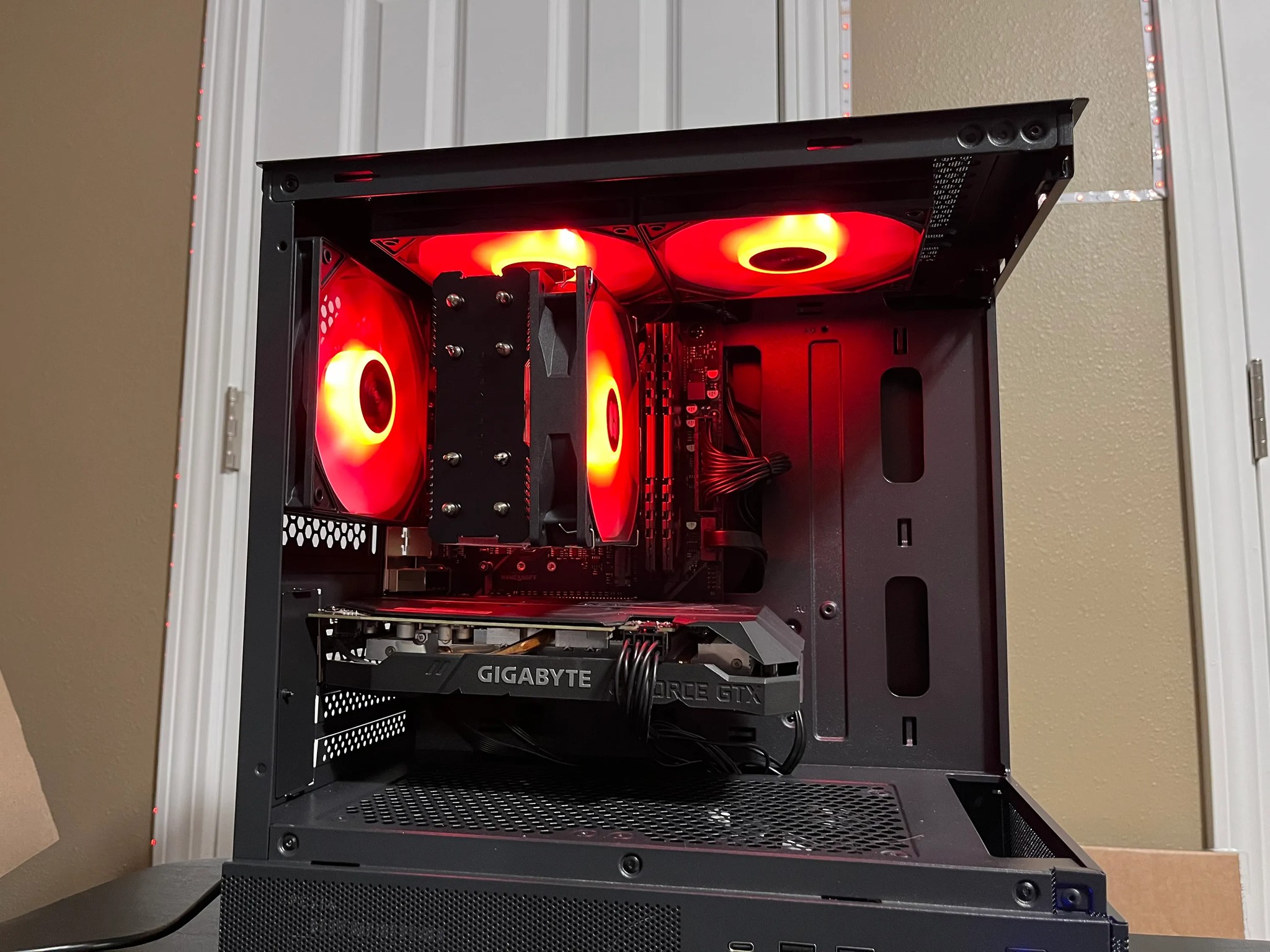 GTX 1660 Super | Ryzen 5 | 16GB RAM