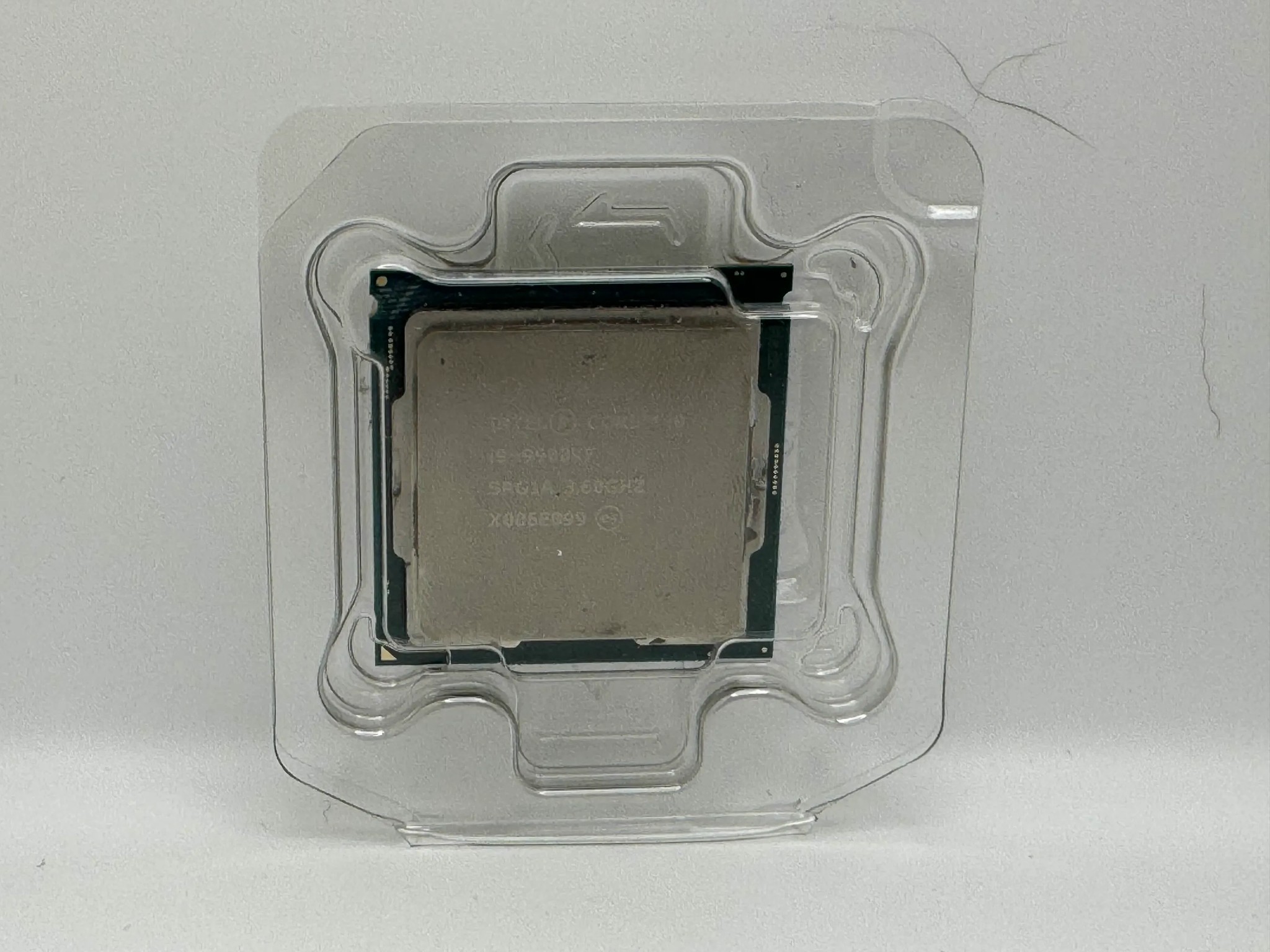 💻 Intel Core i9-9900KF – 8 Core / 16 Thread – Beast for Gaming & Productivity