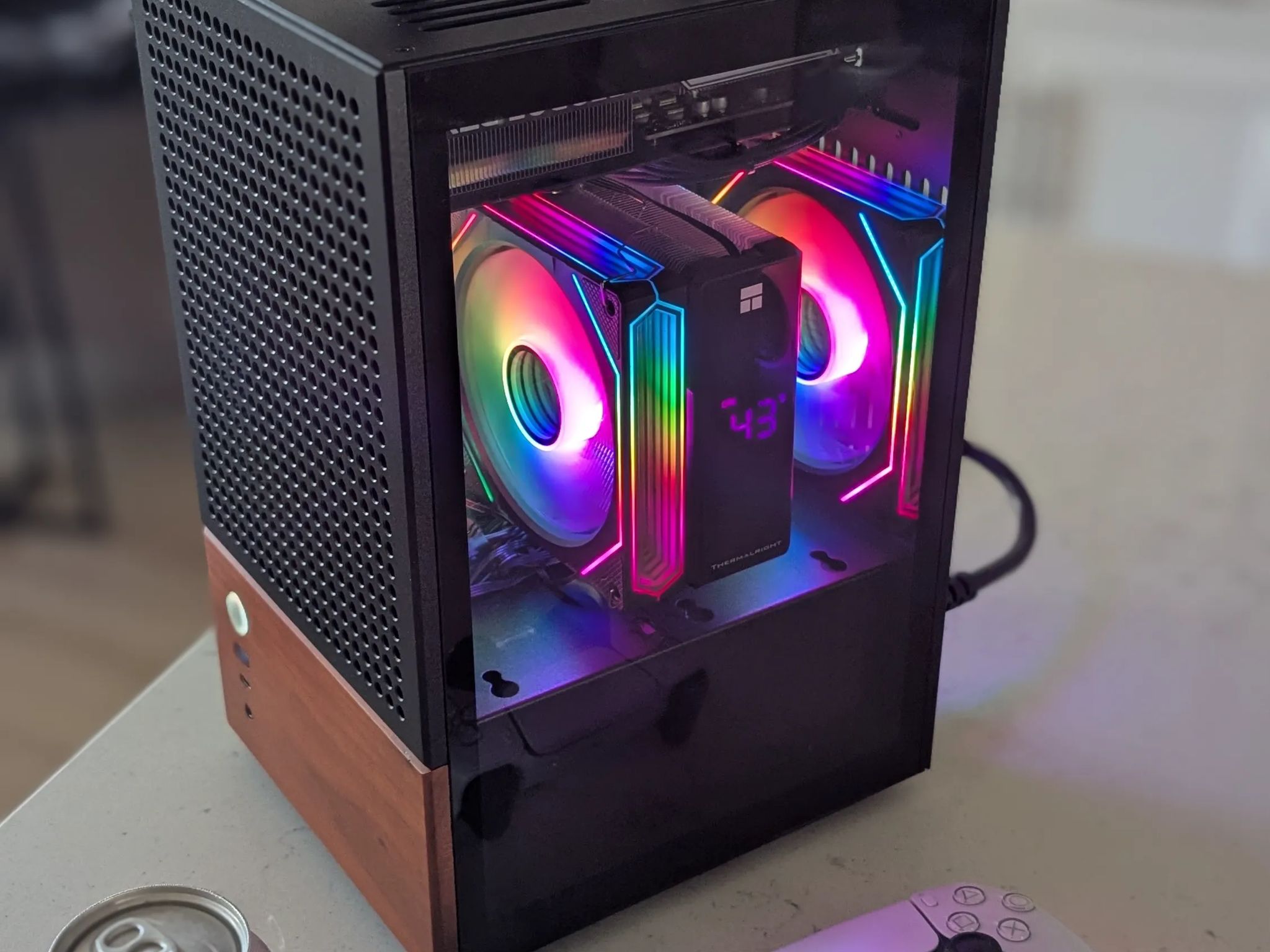 SFF Mini ITX RGB Gaming PC - 9600X + 5060 Ti 16GB - Jonsbo T6