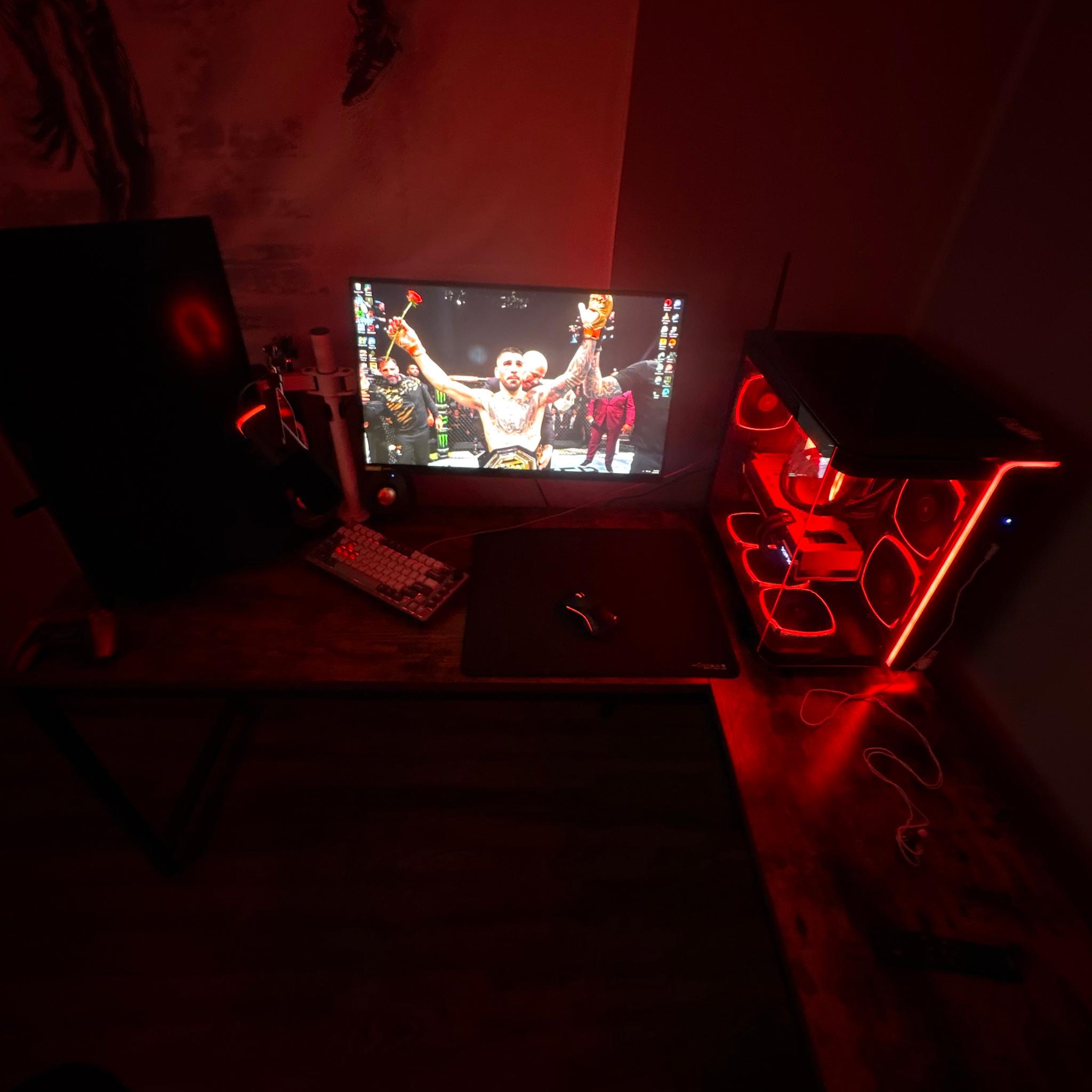 Custom Gaming PC Build 7800 XT RYZEN 5 9600x 32gb DDR5