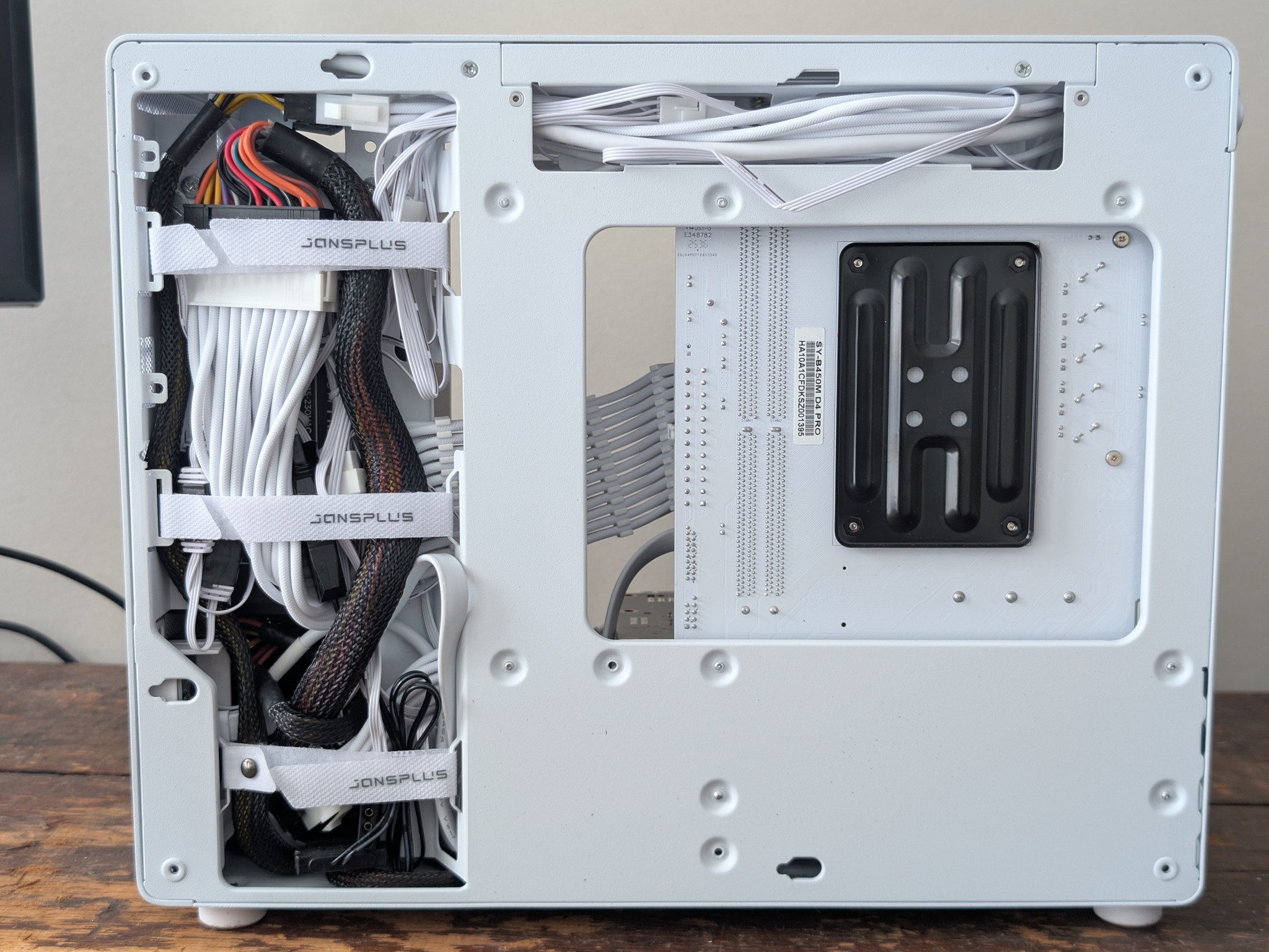 ⭐NEW⭐ M-ATX White Streaming/Gaming PC