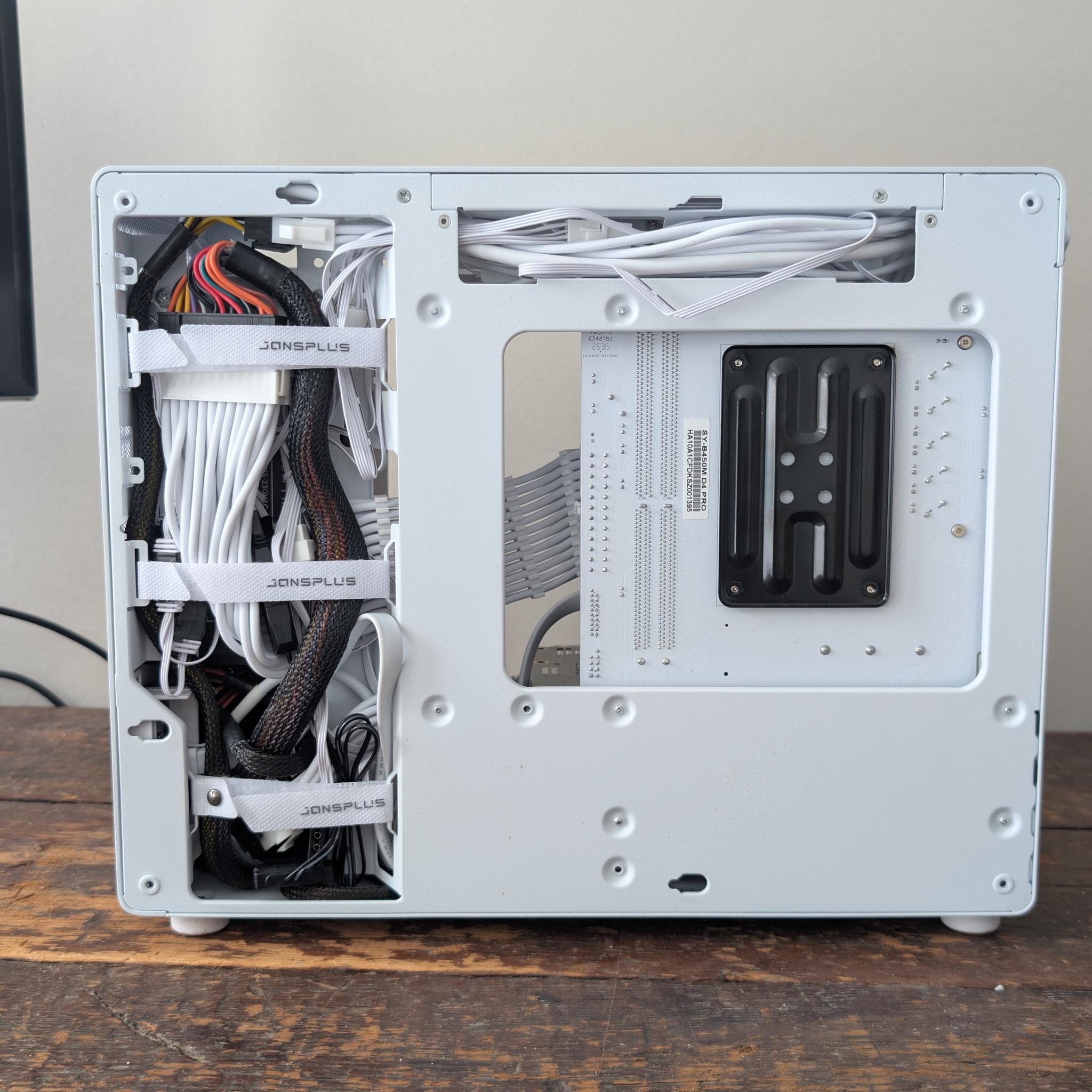 ⭐NEW⭐ M-ATX White Streaming/Gaming PC