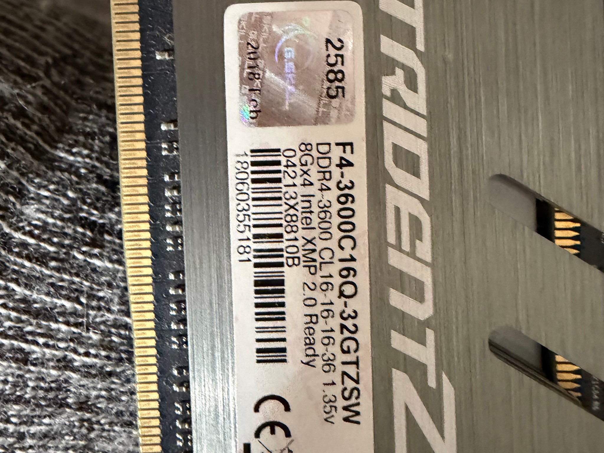 Mismatched 16gb DDR4 I legally and discretely procured from the Las Vegas sphere