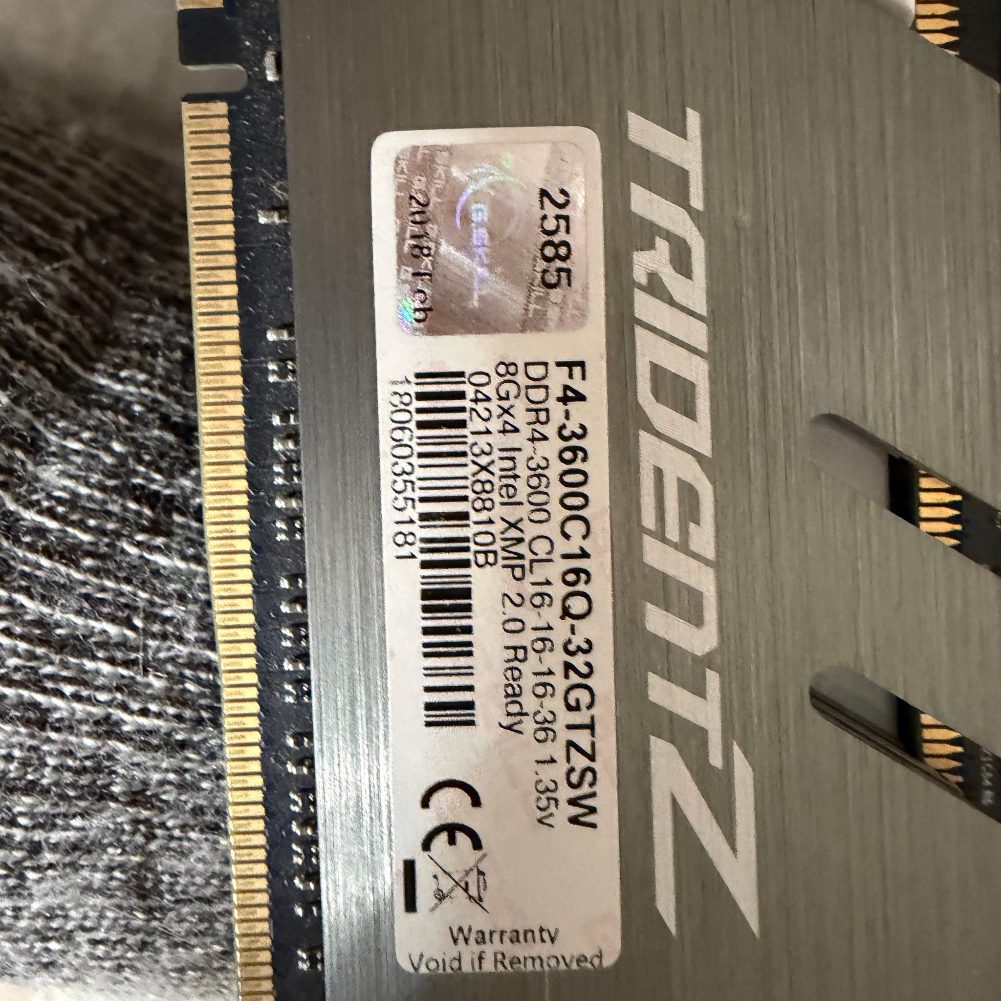 Mismatched 16gb DDR4 I legally and discretely procured from the Las Vegas sphere