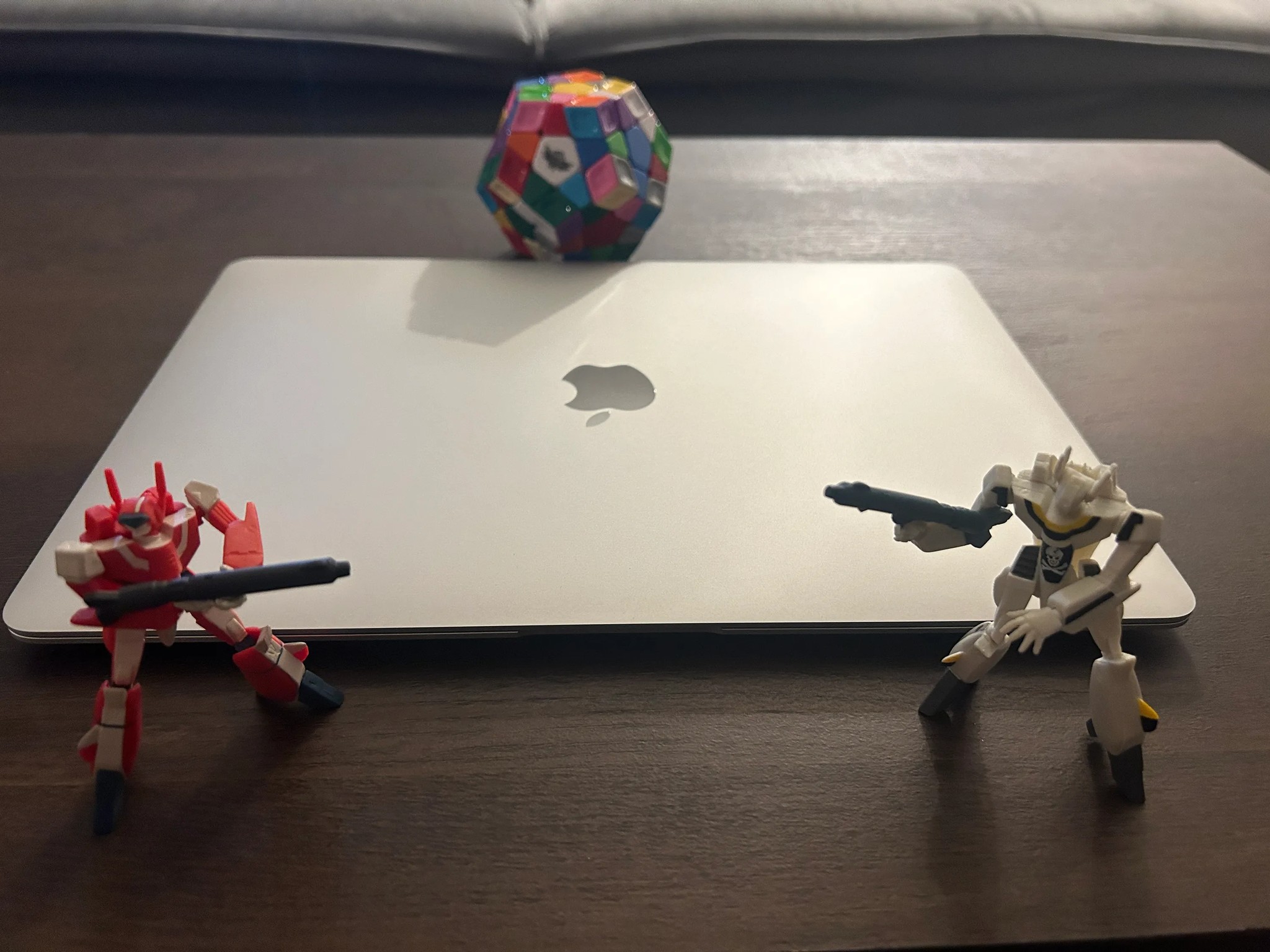 Macbook Air M1 13 in Silver, 8GB RAM, SSd 256GB