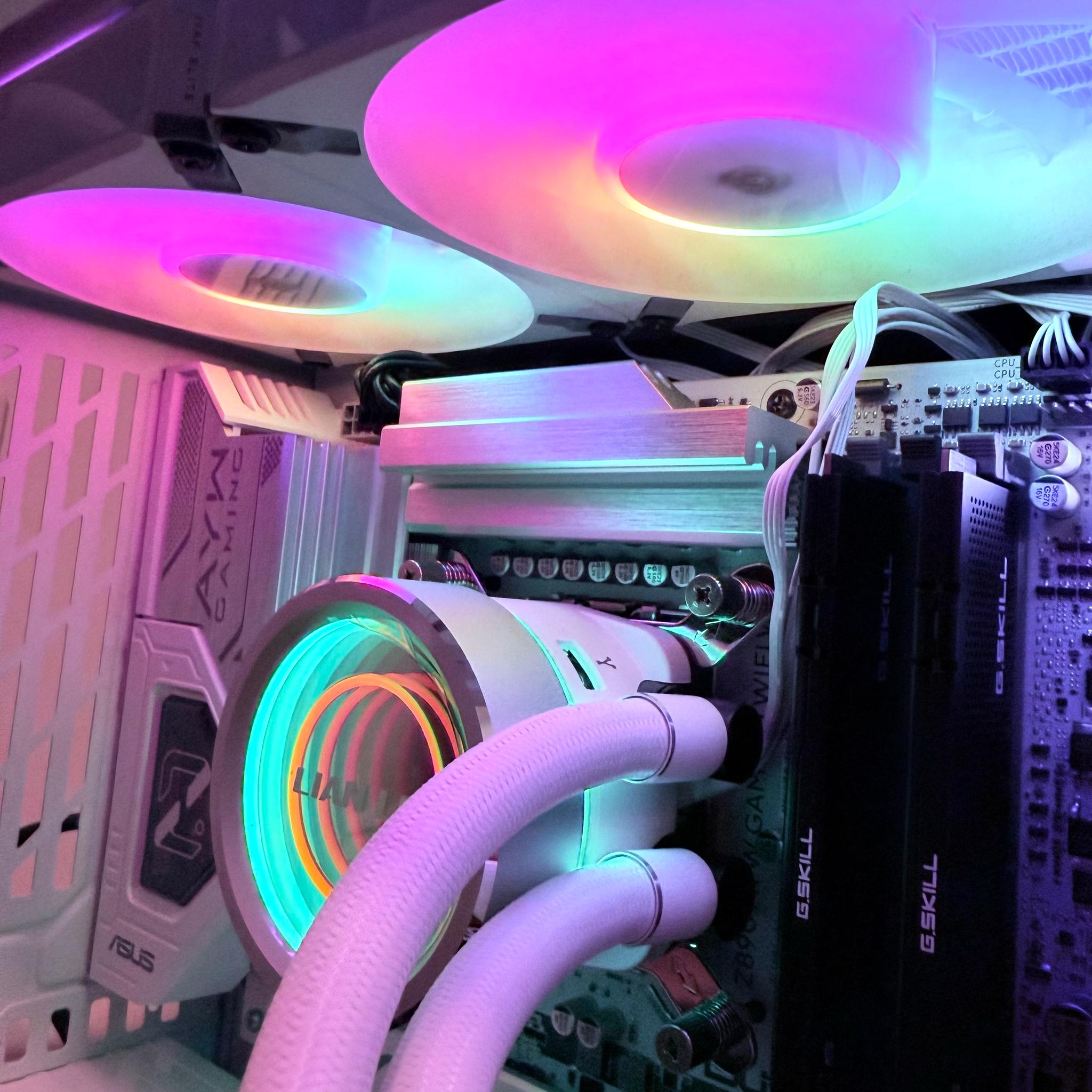 ⚪️"Aurora Prism"⚪️| 1440p/4k Gaming | RTX 5070 Ti | Ultra 7 265k | 32B Ram | 2tb Storage | WiFi