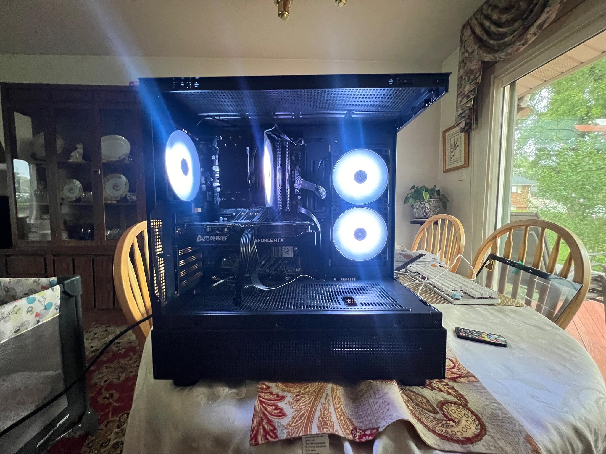 Intel i7 9700K RTX 3060 TI | 32GB RAM  |1TB NVMe SSD Win10 PRO
