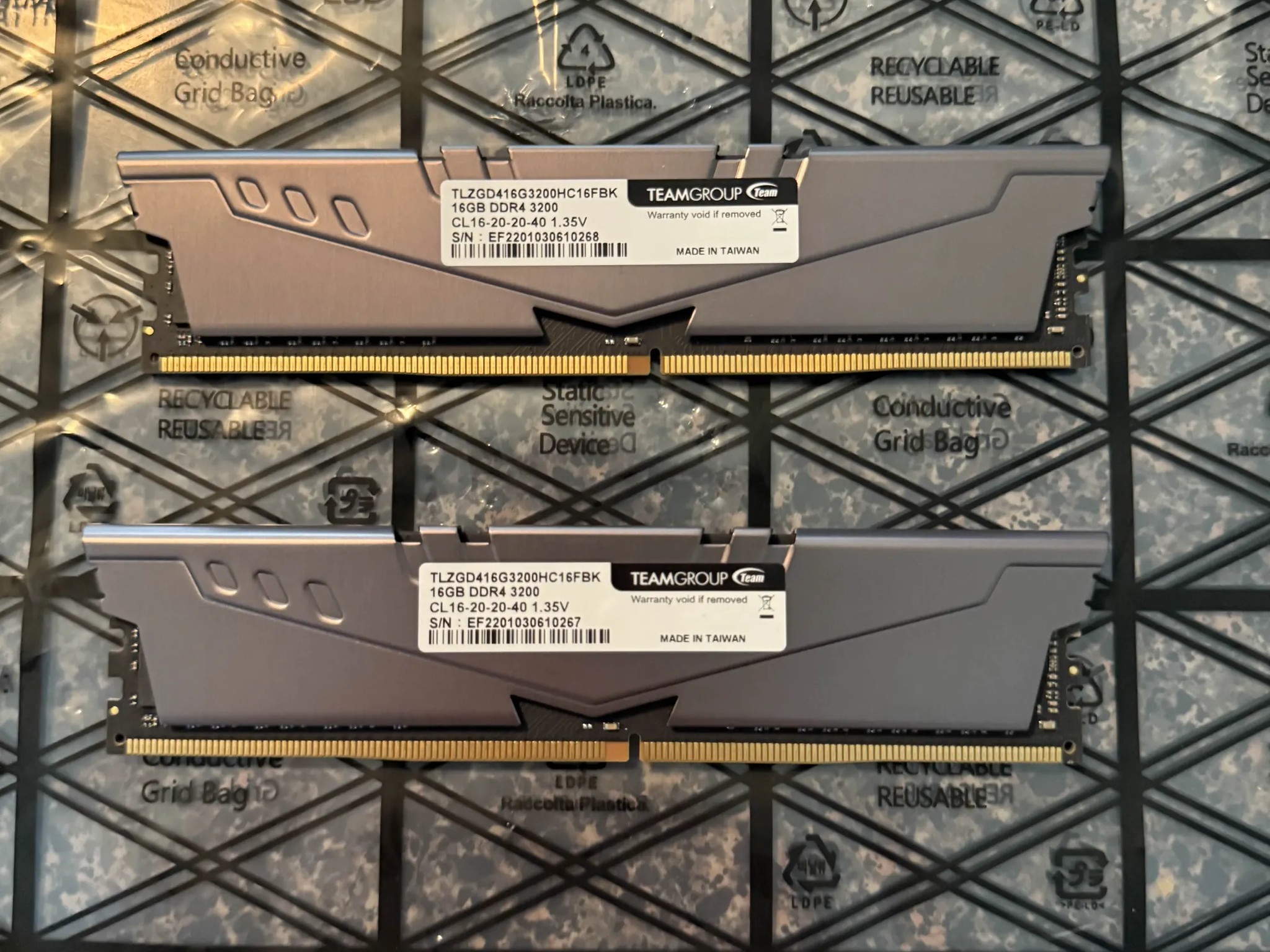 TEAMGROUP Vulcanz DDR4 2x16GB 3200mhz (NO BOX)