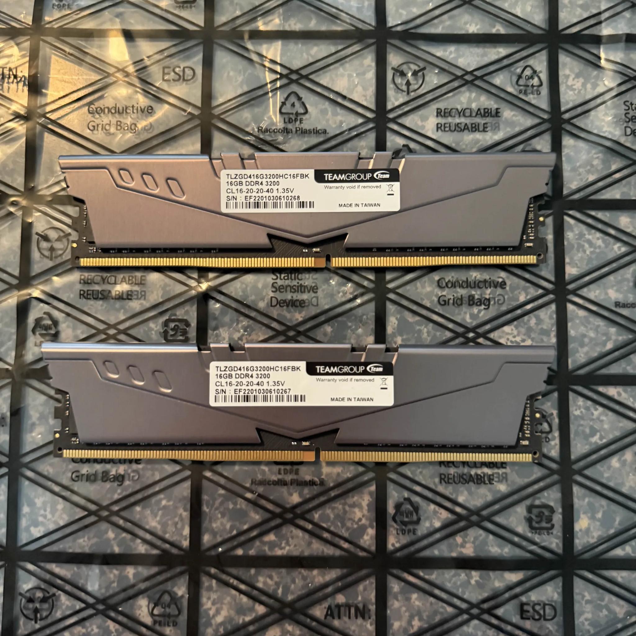 TEAMGROUP Vulcanz DDR4 2x16GB 3200mhz (NO BOX)