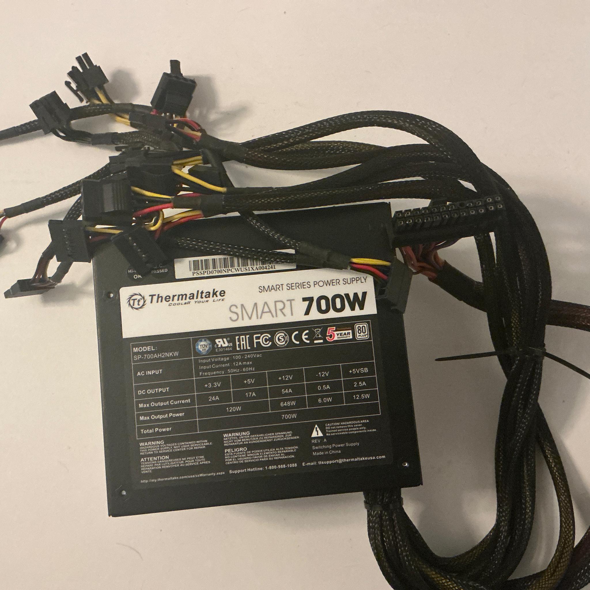 Thermal take smart series power supply 700 W