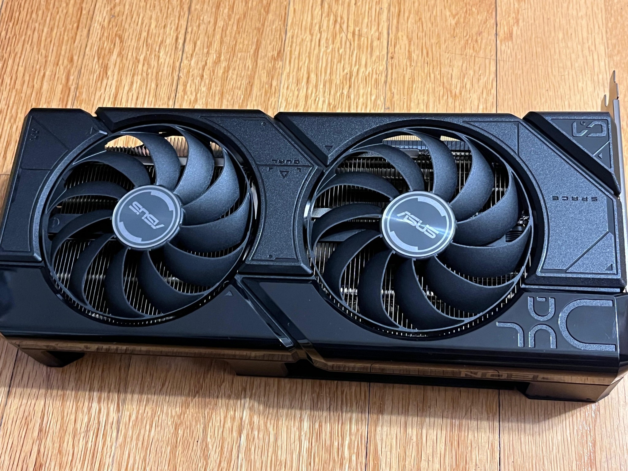 AMD Radeon RX 7800 XT 16GB — Lightly Used, Original Box Included