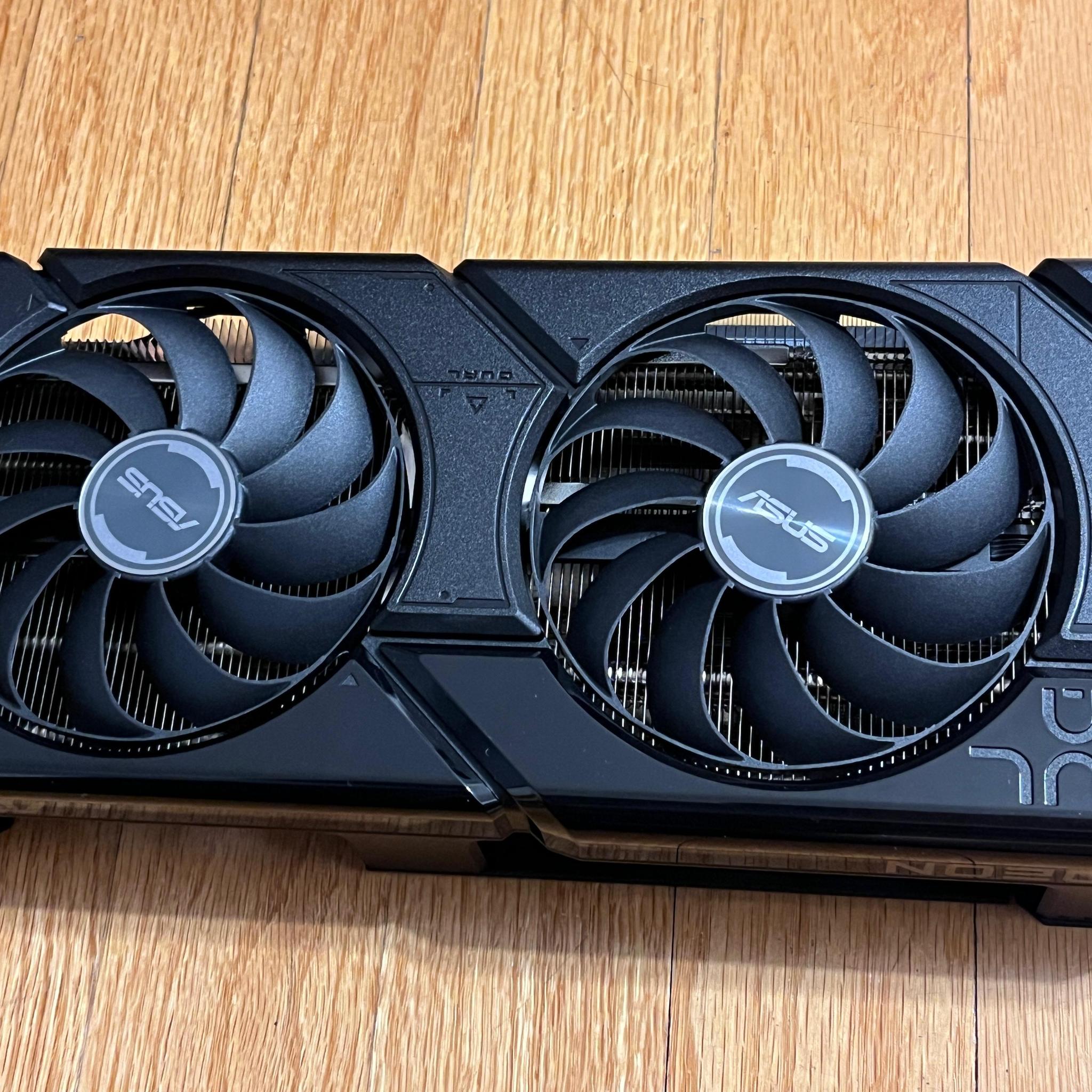AMD Radeon RX 7800 XT 16GB — Lightly Used, Original Box Included