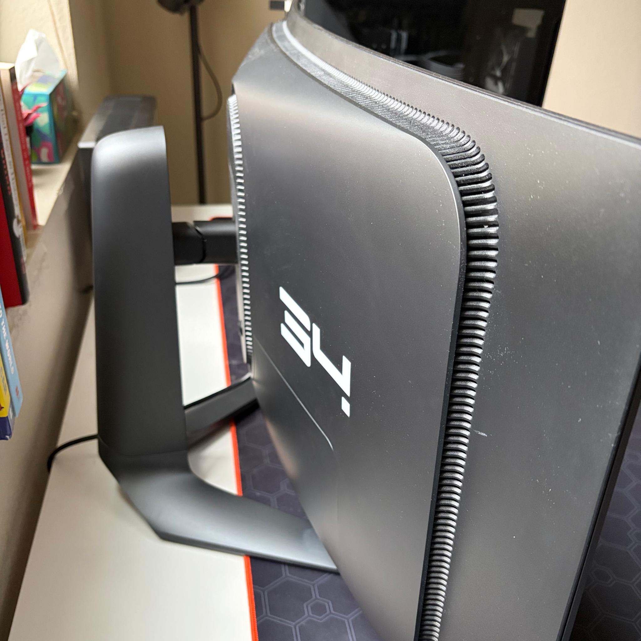 Alienware AW3423DWF Curved QD-OLED Gaming Monitor - 34-inch 165 hz
