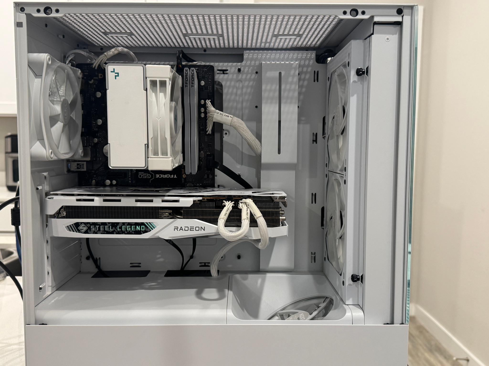 Radeon RX 7700 XT Custom Gaming PC - Ryzen 5 5500