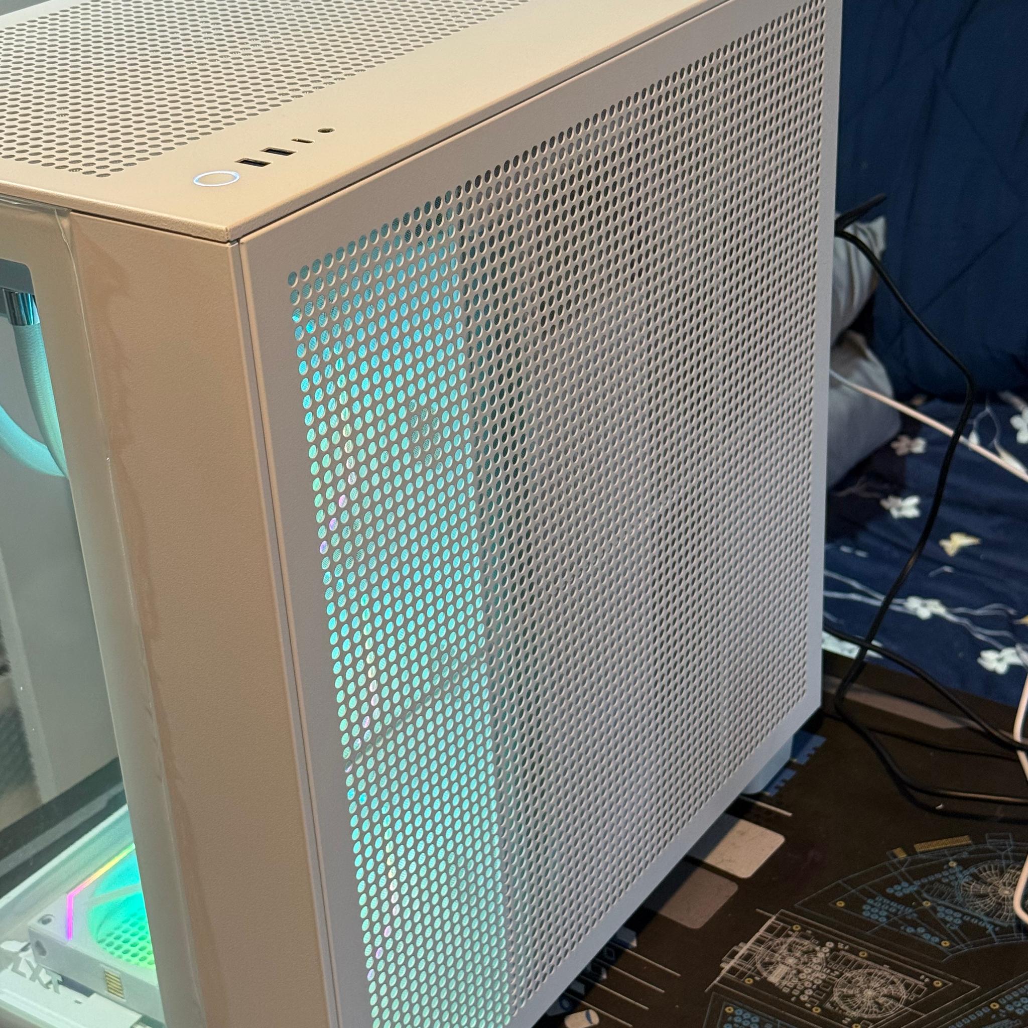 Stunning White Gaming PC.  12900K & Strix 3080 White Edition