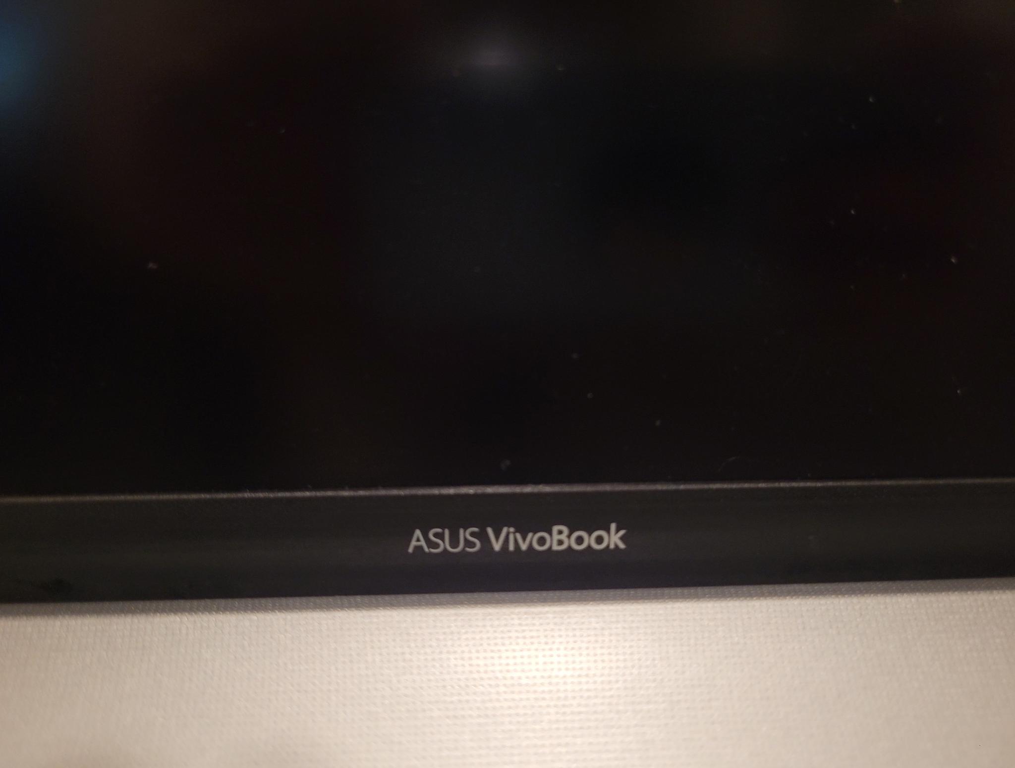 ASUS VivoBook 17.3 inch M712U (1TB, AMD Ryzen 7 5700U, 1.80GHz, 16GB)