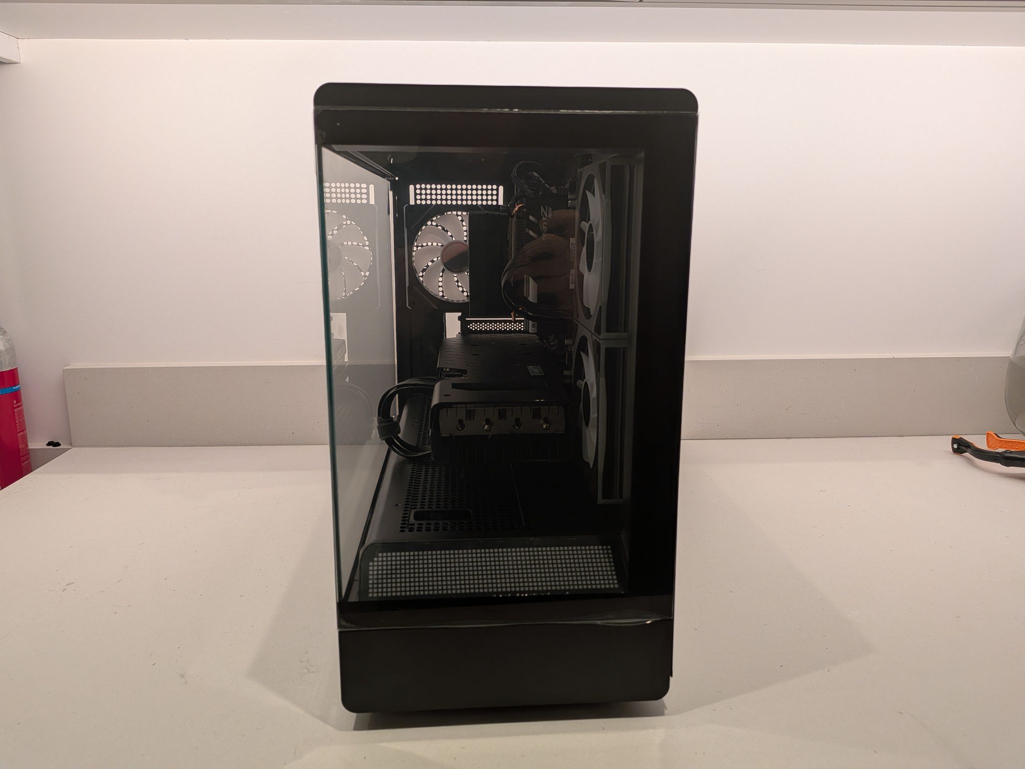 1440p Slayer - RX 7700 XT, Ryzen 5 5700, 32 GB DDR4, 1 TB Gen 4 NVME, RGB