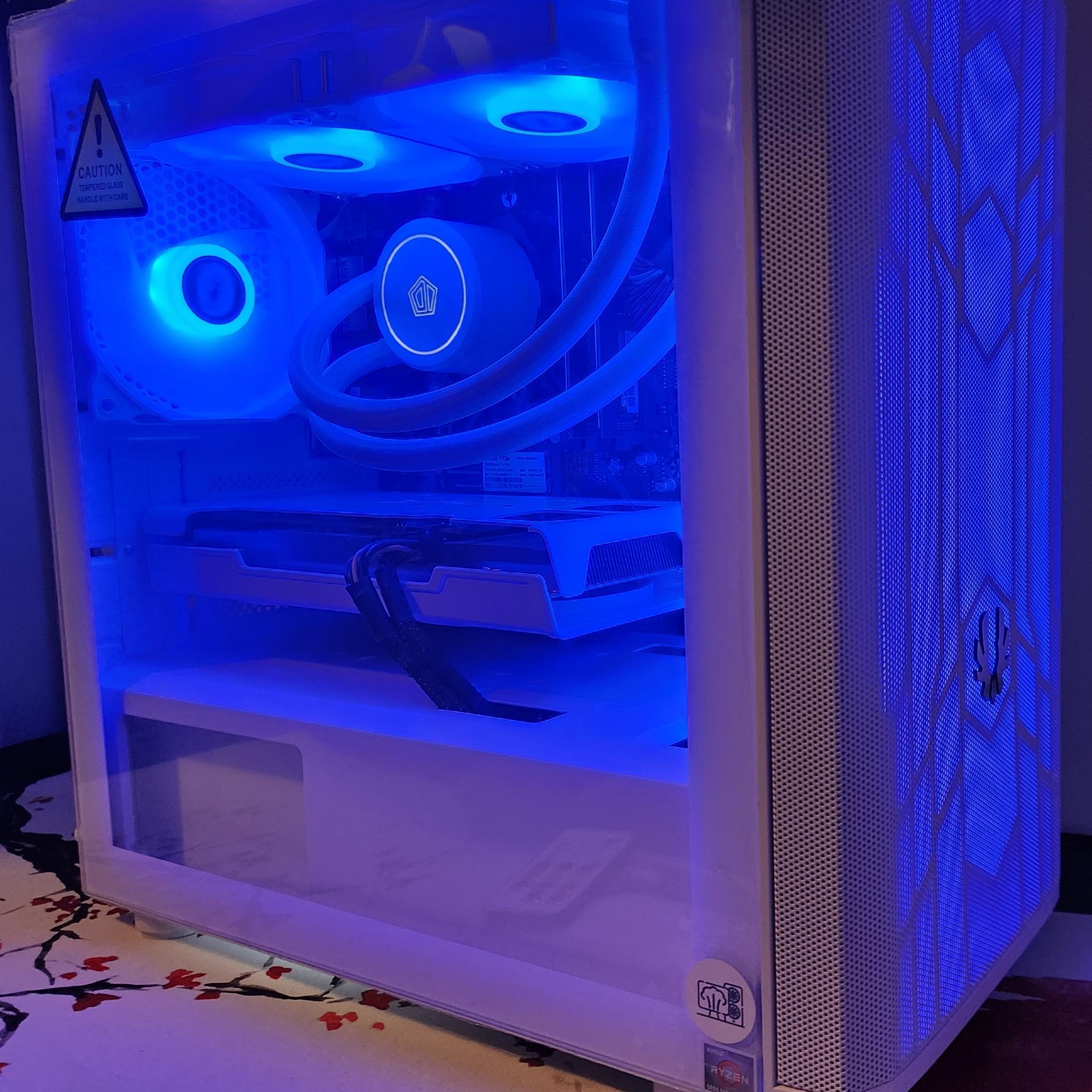 Liquid Cooled Frosty RIG Ryzen 5 / 32GB / 1TB SSD / RX 6600