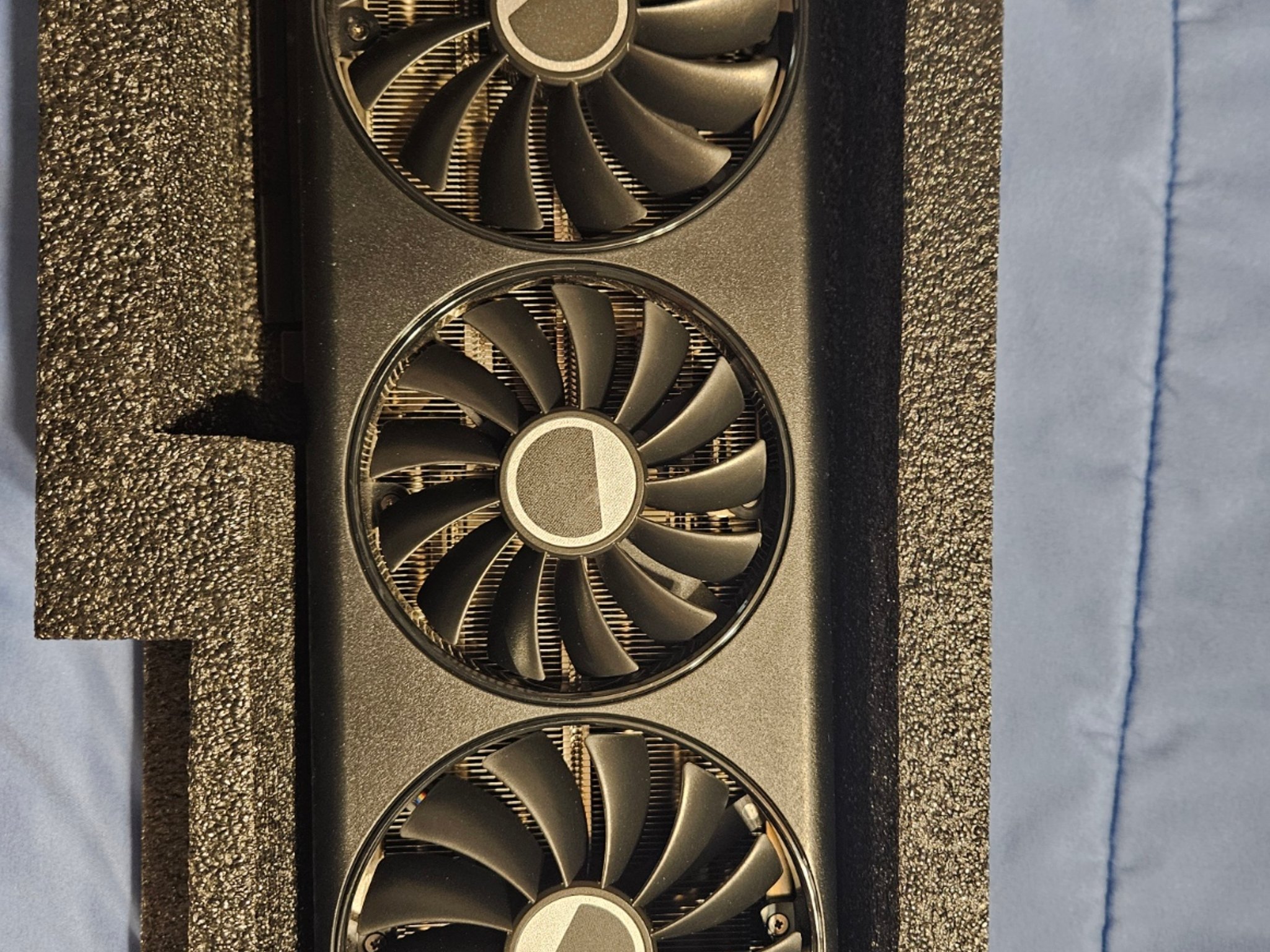 XFX Speedster QICK 319 BLACK Radeon RX 7700 XT