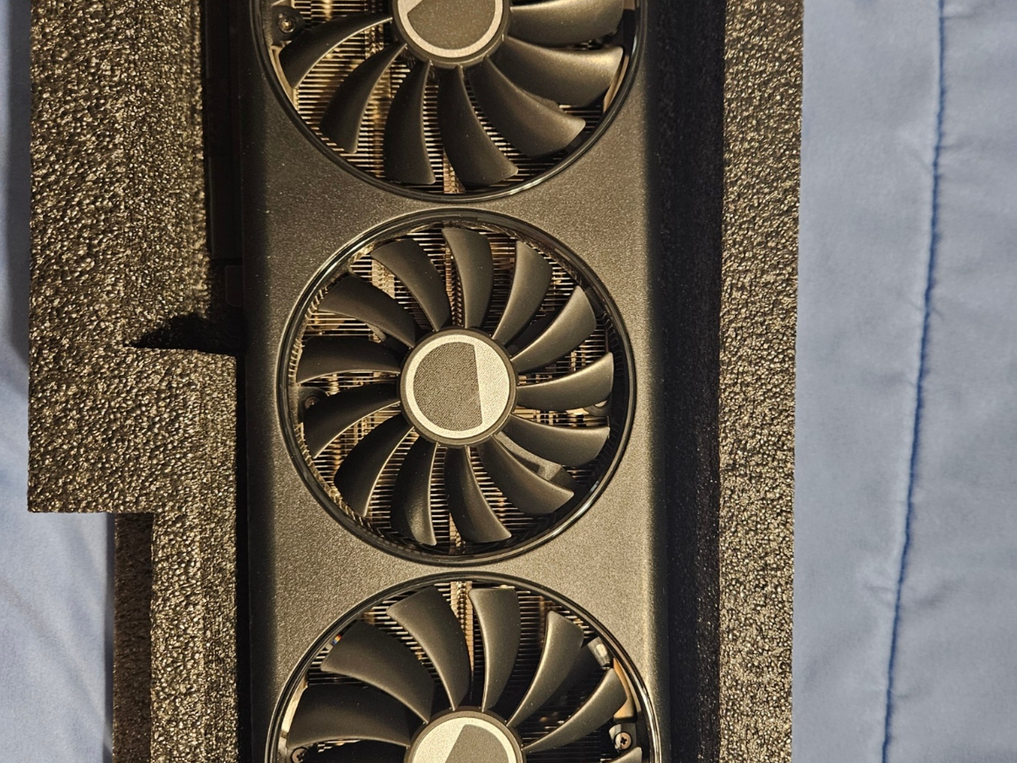 XFX Speedster QICK 319 BLACK Radeon RX 7700 XT