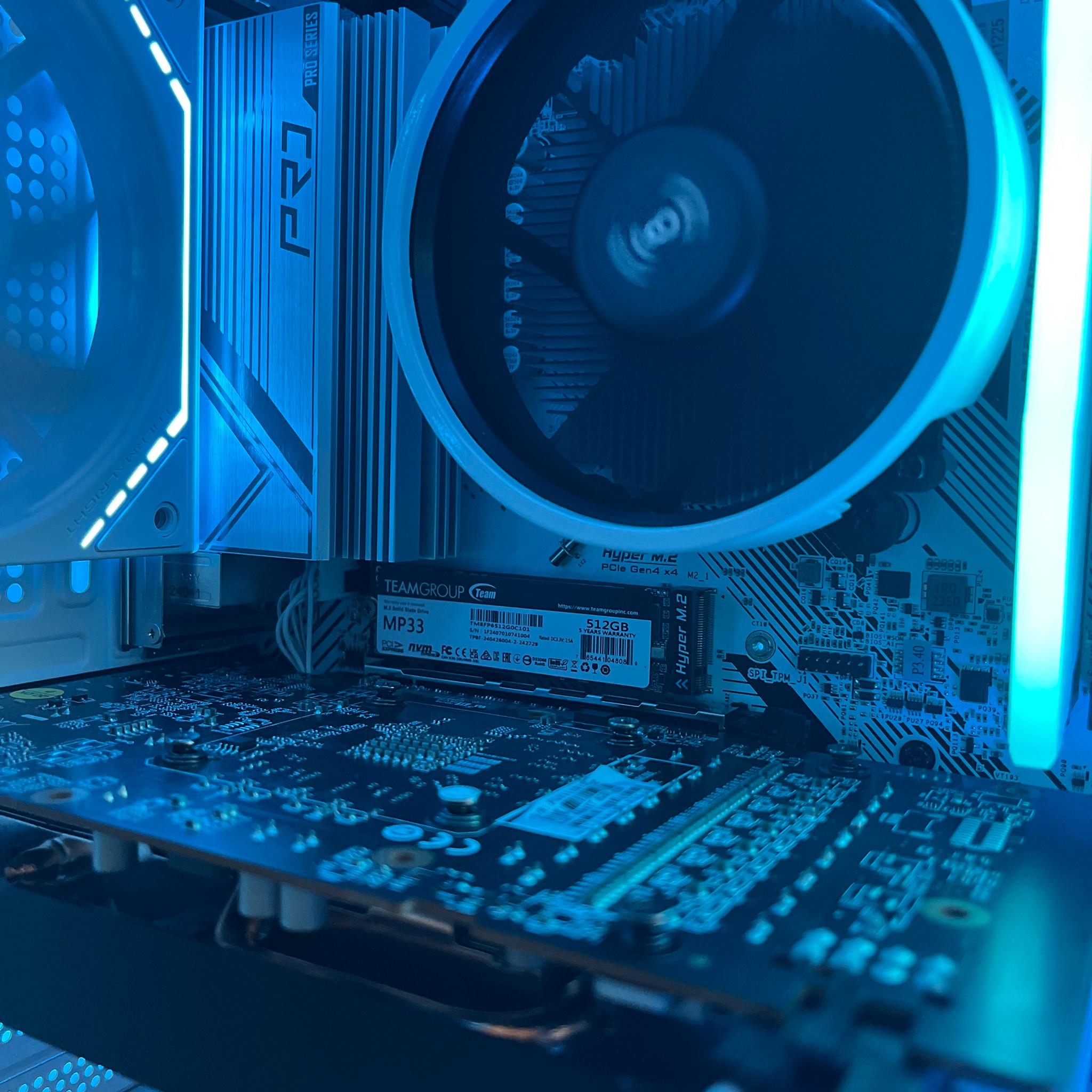 CUSTOM WHITE PC | RYZEN 5 5500 | RX 6600XT | RAM DDR4 16GB | WIN 11 PRO | PURE PERFORMANCE