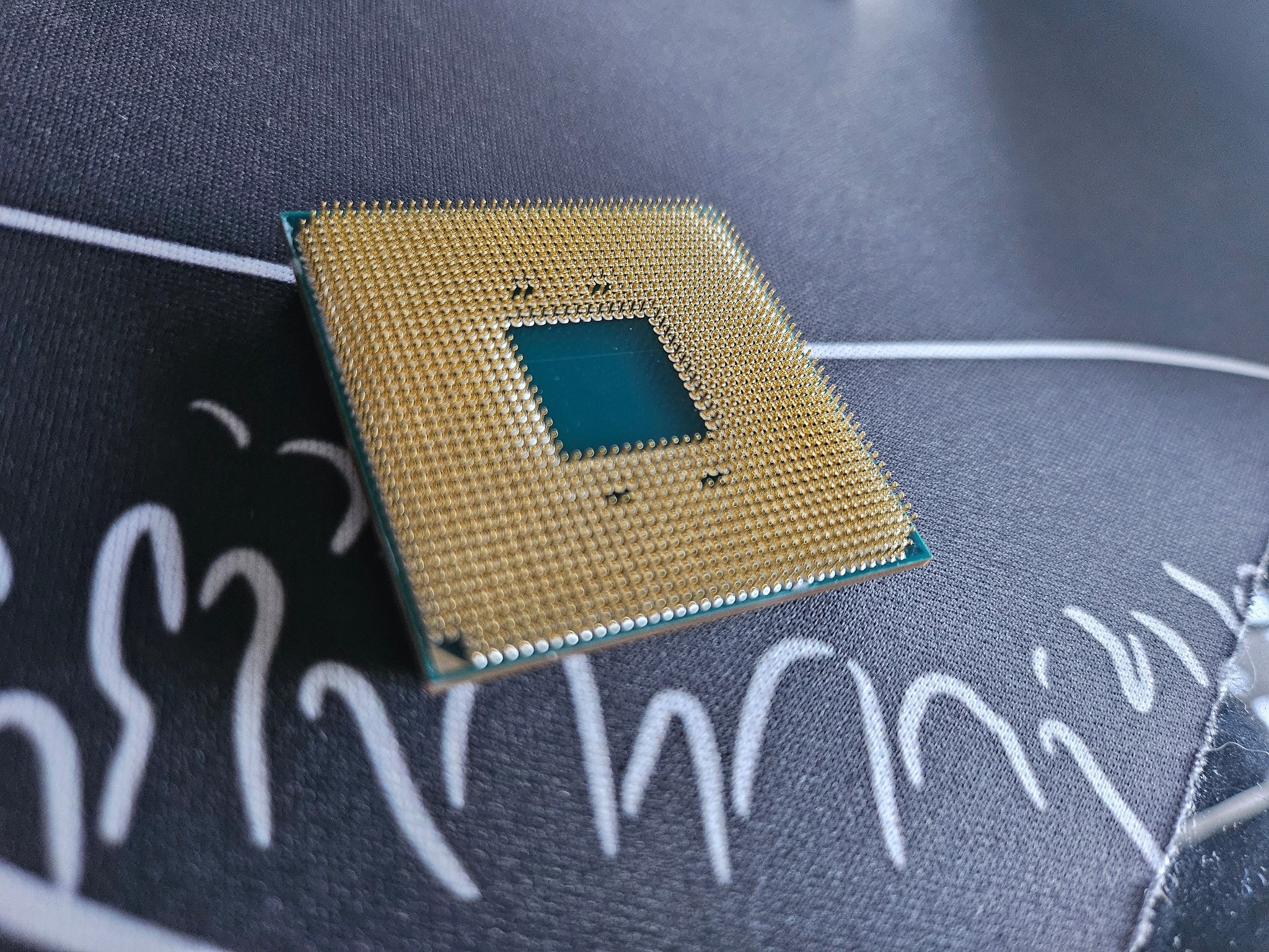 Lightly Used - Ryzen 7 3700x