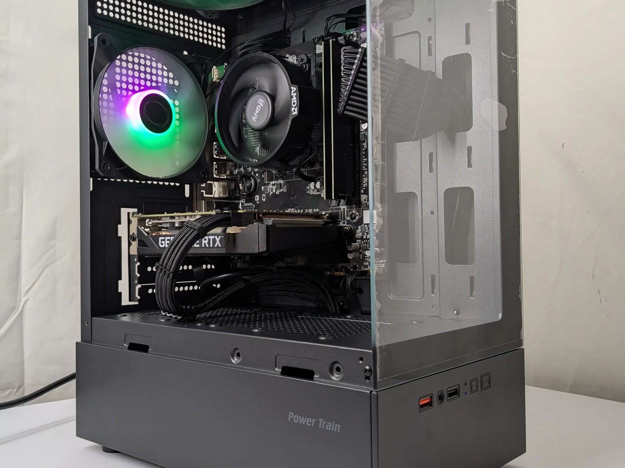 All Black Gaming PC – Ryzen 5 + RTX 2060 – 16GB RAM – 500GB NVMe