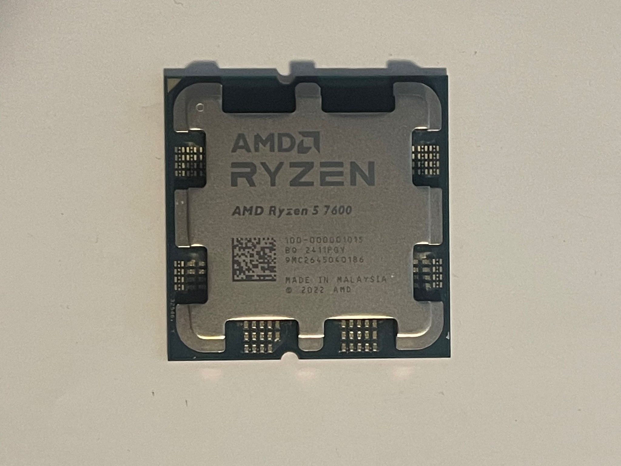 AMD Ryzen 5 7600 6-Core Processor
