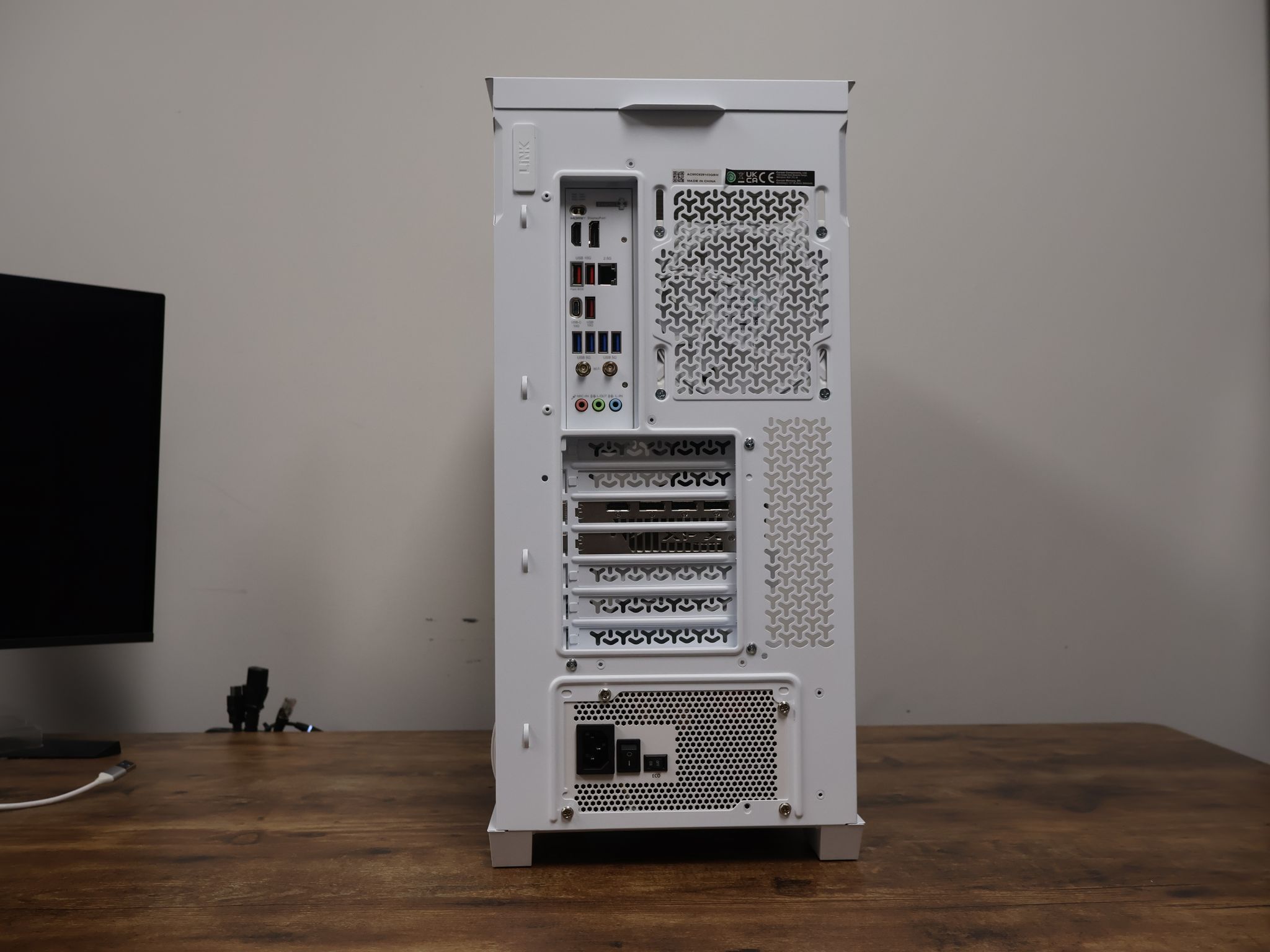 Star Wars RX 9070 XT Gaming PC – Ryzen 7 9800X3D | 32GB DDR5 6000MHz | 2TB NVMe | 1440p / 4K Gaming