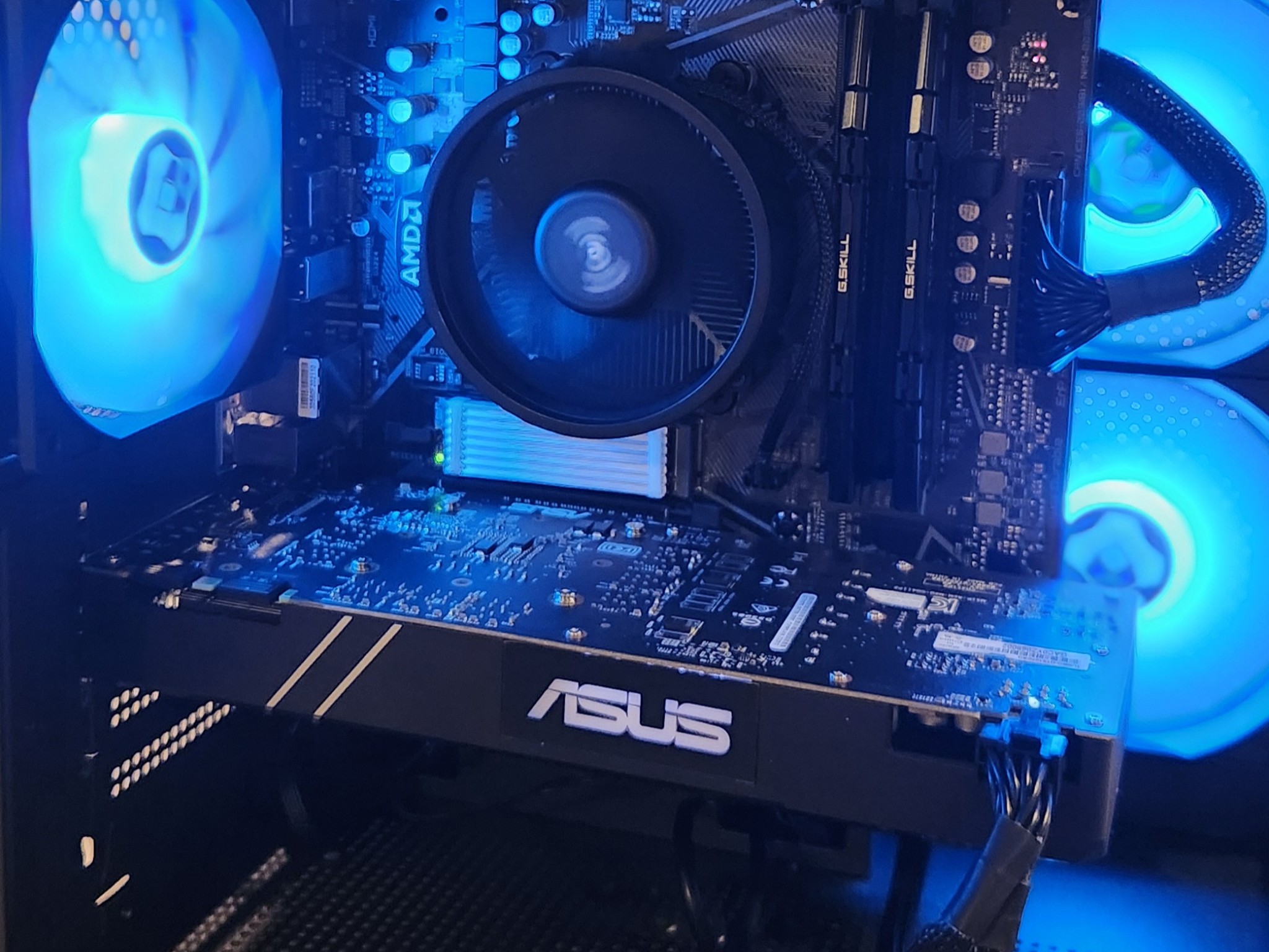 1080p Budget Beast | 120FPS Fortnite | Ryzen 5500 | GTX 1070 | 16GB RAM | 512 GB NVME